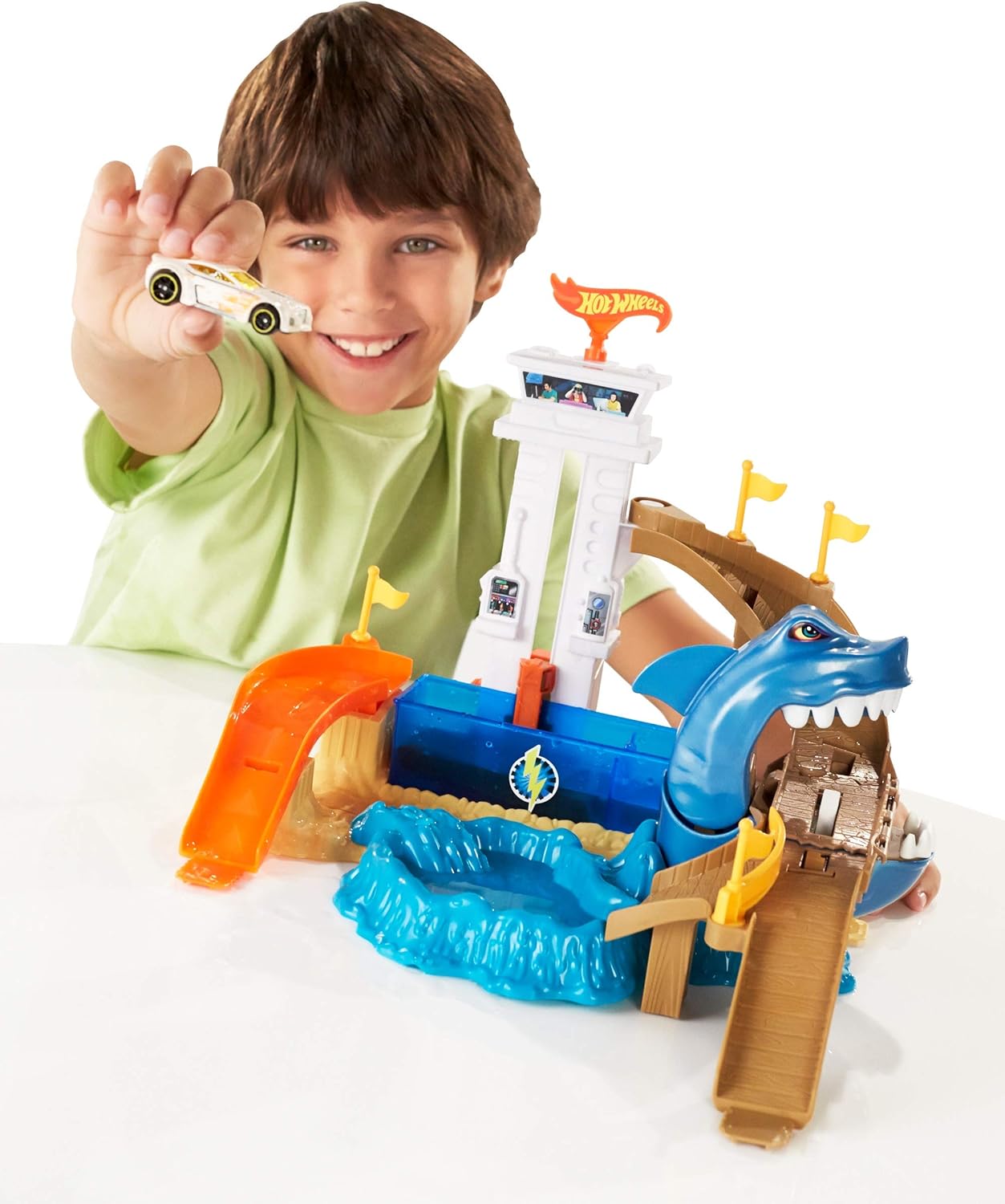 hot wheels colour shifters sharkport showdown track set