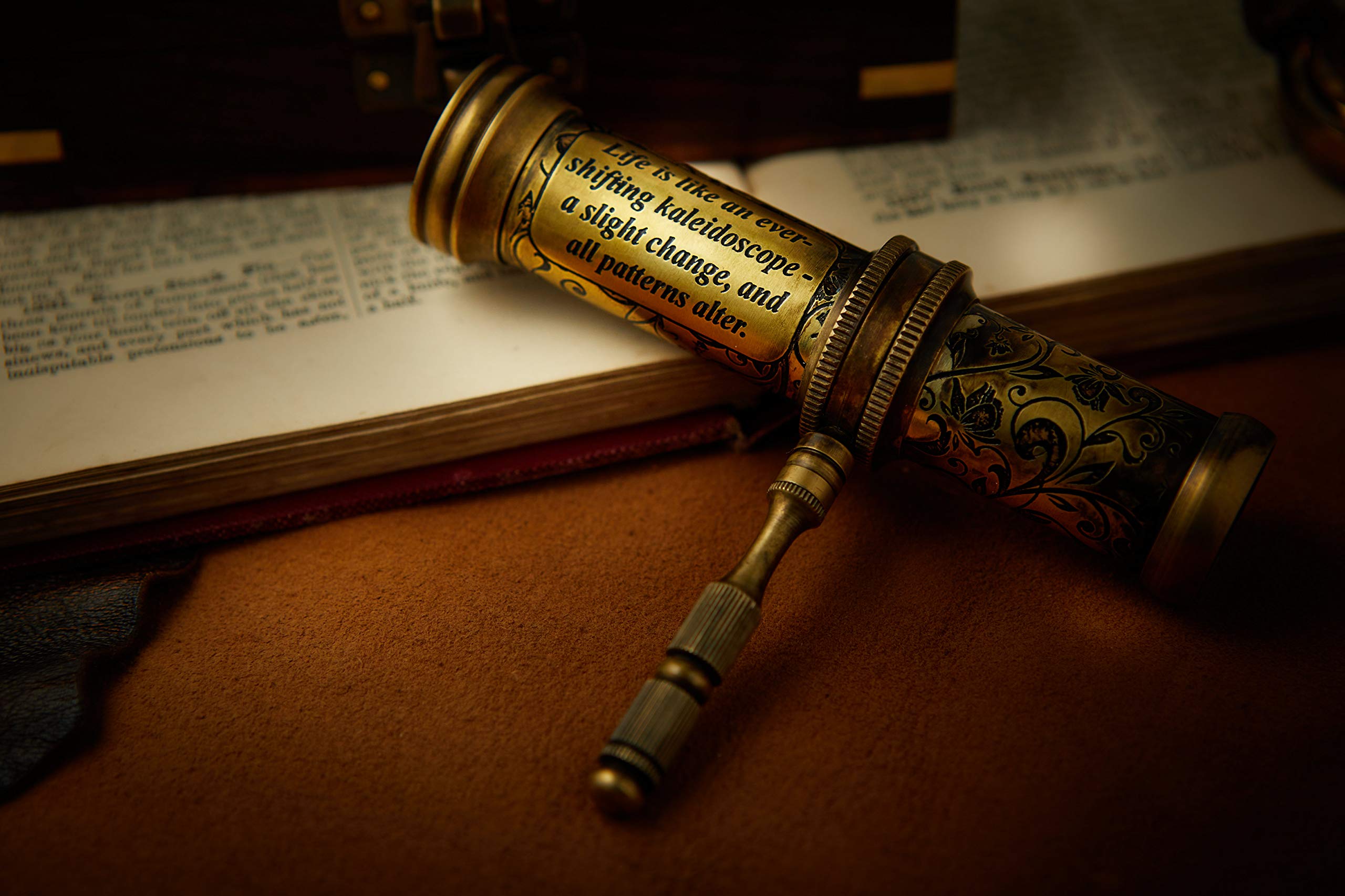 V.Empire Handmade Kaleidoscope Educational Vintage Collection | Birthday | Any Occasion Gift for Kids and Adults (with Handle, One)