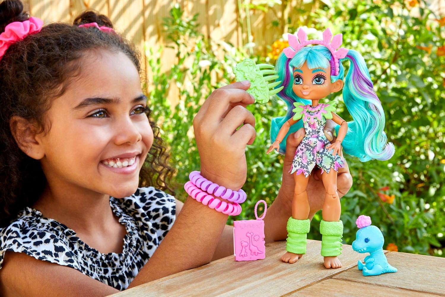 Fisher-Price Cave Club Rockelle Doll and Accessories, Multicolor, Medium - Image 3