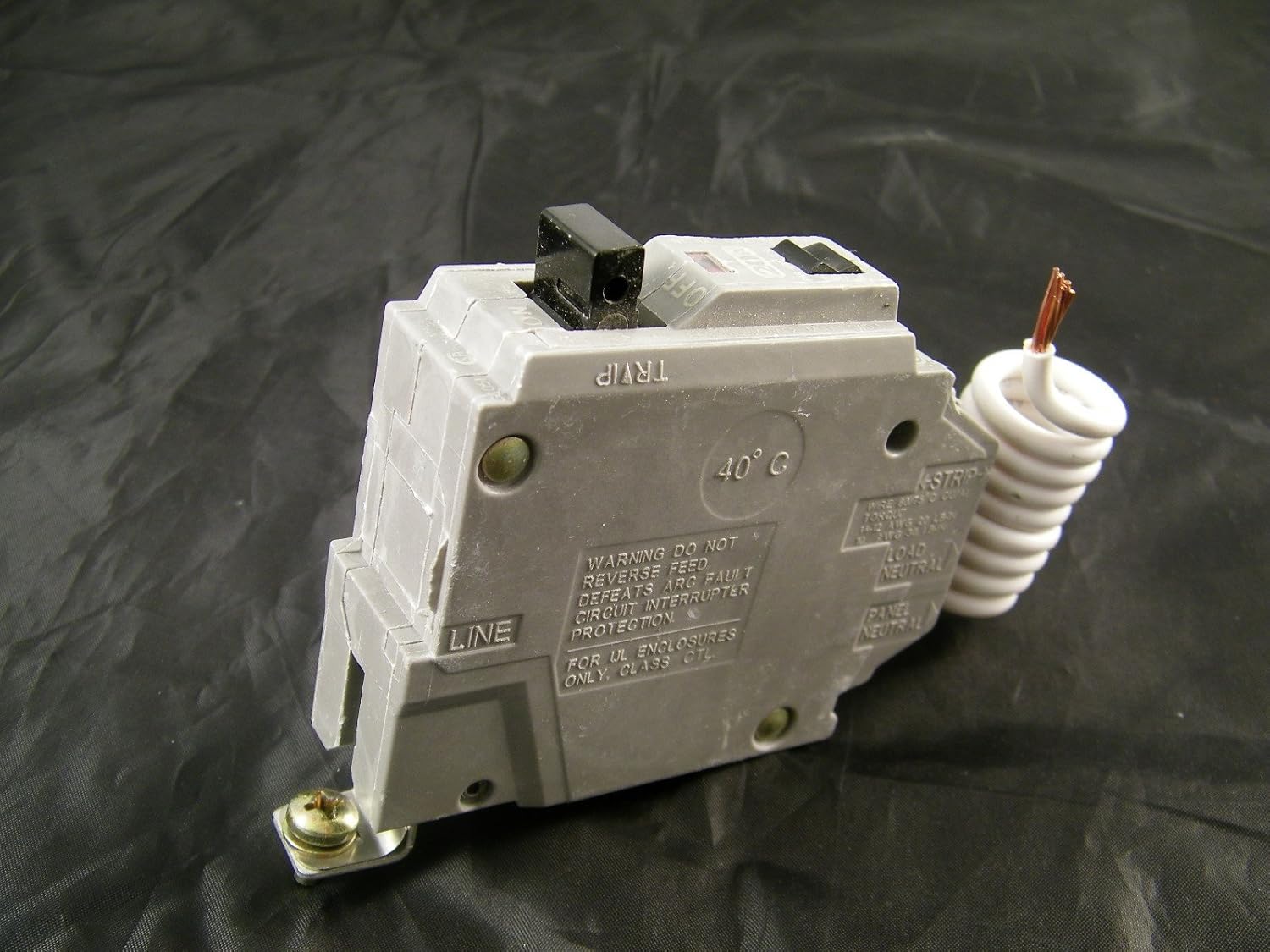 generel electric (GE)1 Pole Arc Fault Afci Bolt-On Circuit Breaker thqb1120af2 PANEL MOUNT BOLT-ON 1 POLE, BOLT-ON ARC FAULT, combination = FOR PARALLEL, AND SERIES CIRCUITRY