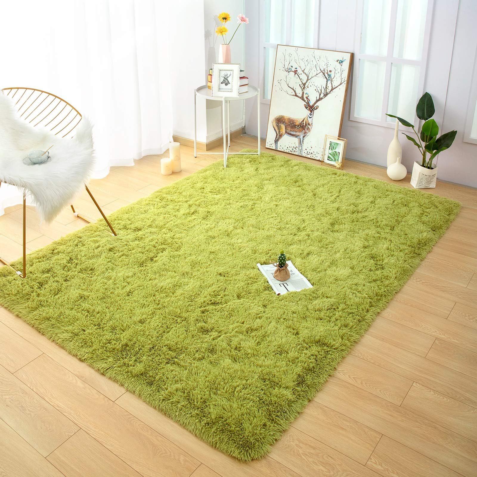 YOH Fuzzy Soft Modern Shaggy Area Rugs, Non-Slip Plush Fluffy Bedroom Furry Fur Rugs, Indoor Comfy Accent Floor Carpet for Dorm Living Nursery Kids Girls Room Home Decor, 4 x 6 Feet Green