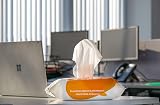 Uniwipe Clinical Midi-Wipes Antibacterial Sanitising 200 Count view 3