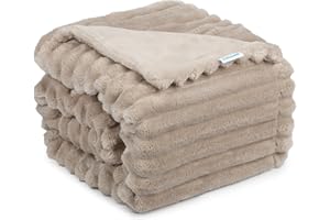 ZAKAPAWS Waterproof Dog Blanket, Soft Fleece Blanket for Couch Protector, Reversible Pet Blankets Furniture Protector Cover for Small Medium Large Dogs Cats (Line, 30"x40")