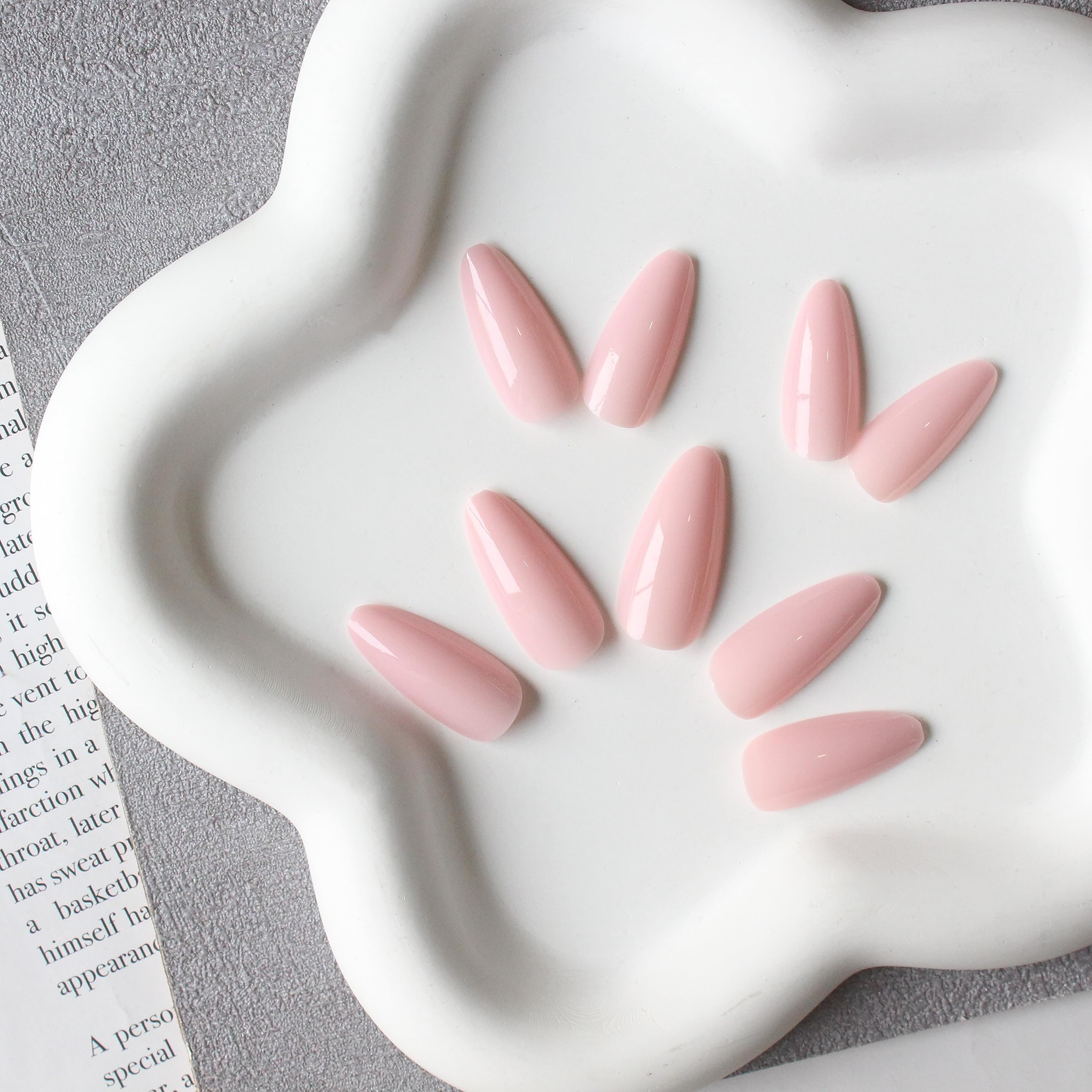 KQueenest Dusty Pink Press on Nails Medium Almond, Gel Fake Nails Press on, Glue on Nails Medium Length, Neutral Stiletto Acrylic Nails, Reusable False Nails with UV Coating for DIY Manicure in 24 Pcs - Image 5