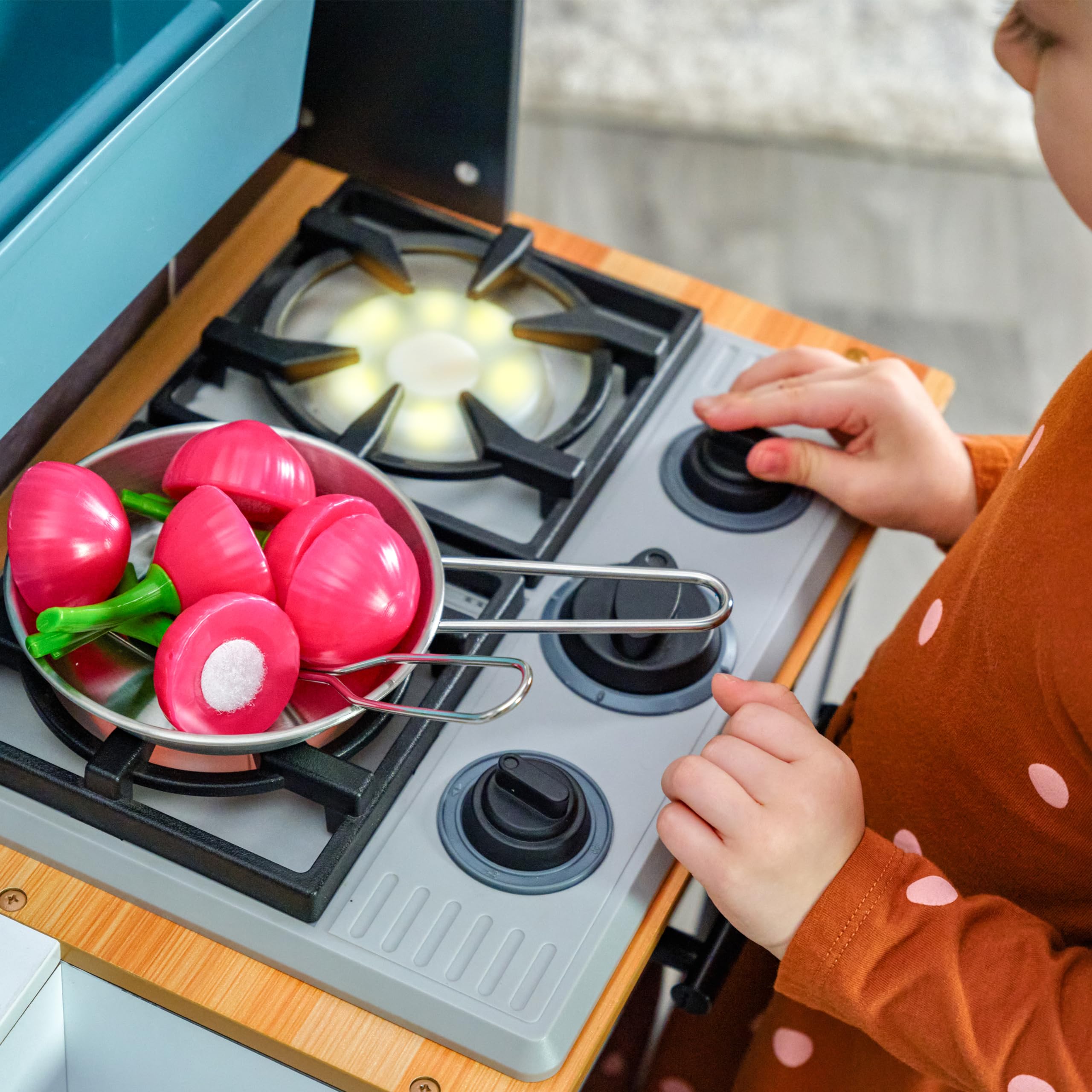 KidKraft Wooden Farm to Table Play Kitchen with EZ Kraft Assembly?, Lights & Sounds, Ice Maker and 17 Accessories