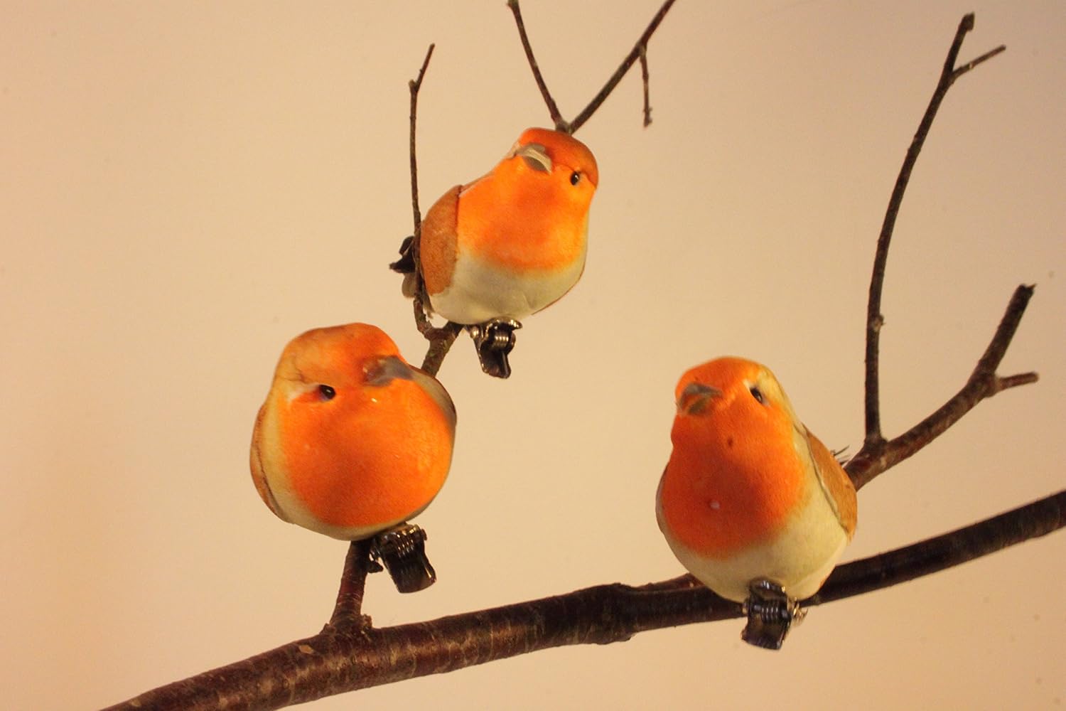 Gisela Graham: 8cm Robin Bird set of 3, Black & White Flying Bird - Image 4