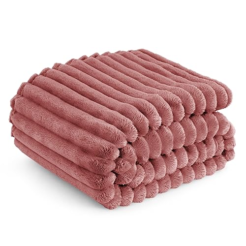 Bedsure Fleece Throw Blanket for Sofa - Fluffy Cosy Warm Blankets for Bed, Soft Cute Single Throw Gifts for Women and Girls, Brick Dust, 130x170 cm