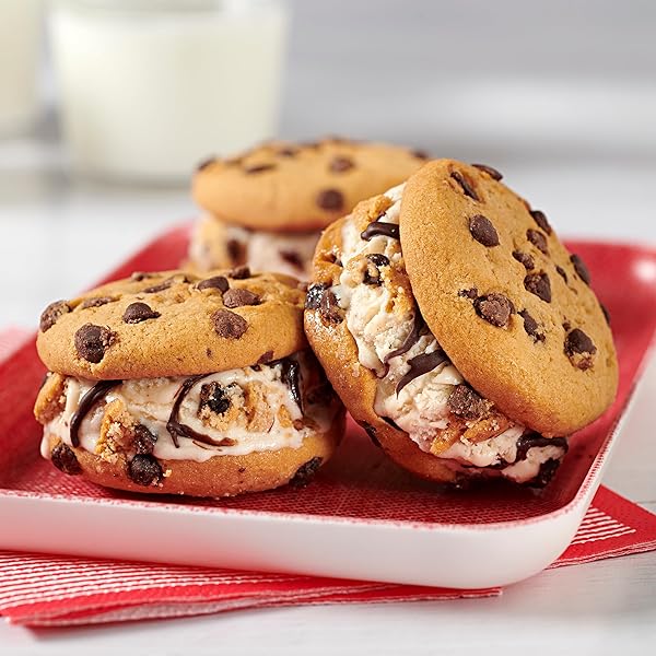 CHIPS AHOY! CHEWY CHOCOLATE CHIP COOKIES, PARTY SIZE, 26 OZ