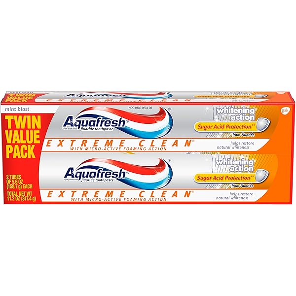 AQUAFRESH EXTREME CLEAN WHITENING ACTION FLUORIDE TOOTHPASTE FOR CAVITY PROTECTION, 5.6 OUNCE TWINPACK (TWO 5.6OZ TUBES)