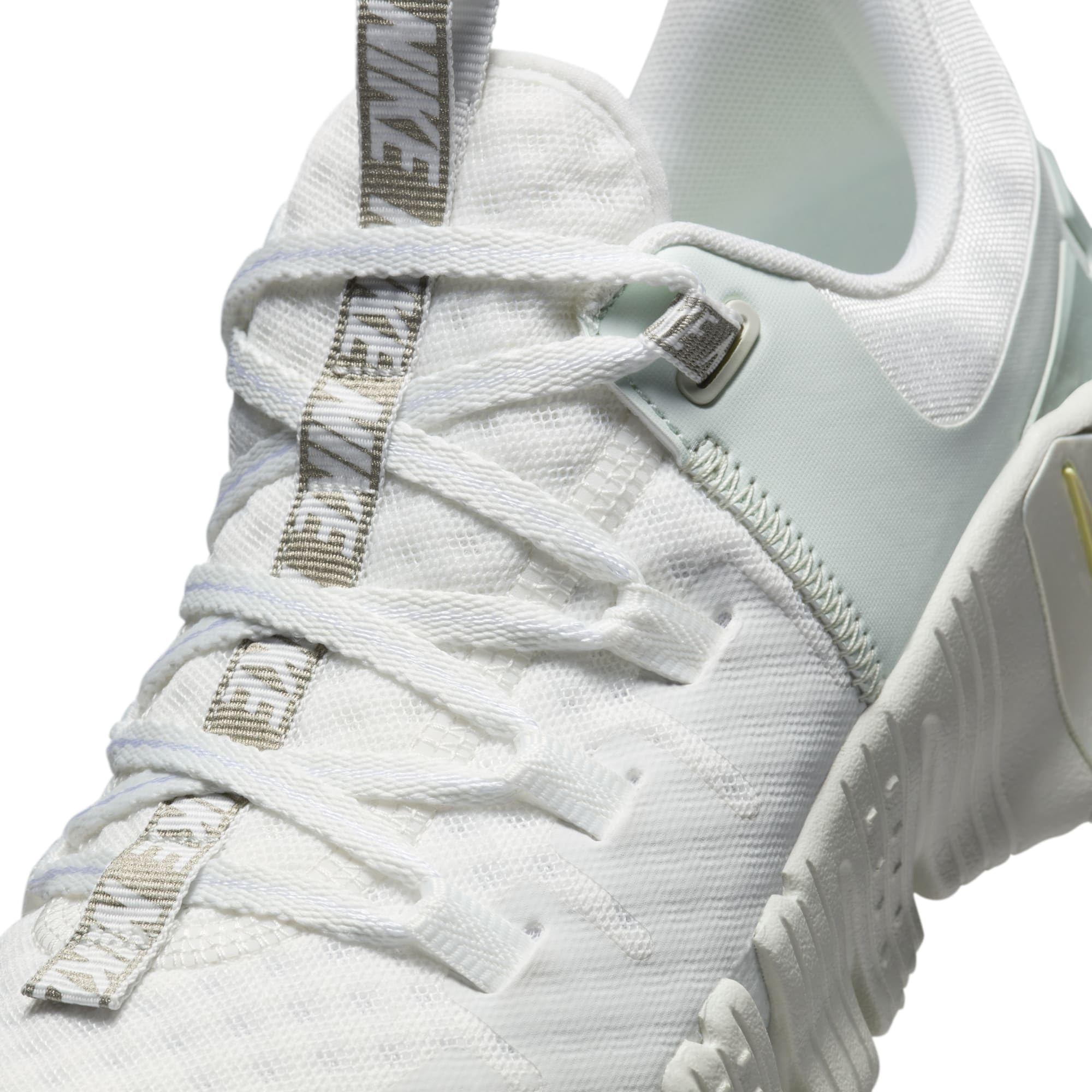 Nike Women's Free Metcon 5 Premium Workout Shoes