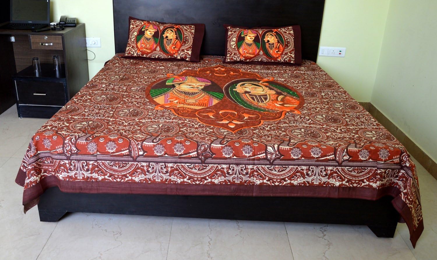 Gemsandcraft King Size Bed Sheet Rajasthani Print Double King Size Rajwadi Design Hand Block Printing 100% Cotton Bed Sheet Traditional Jaipuri Bedsheet with Two Pillow Covers Exclusive