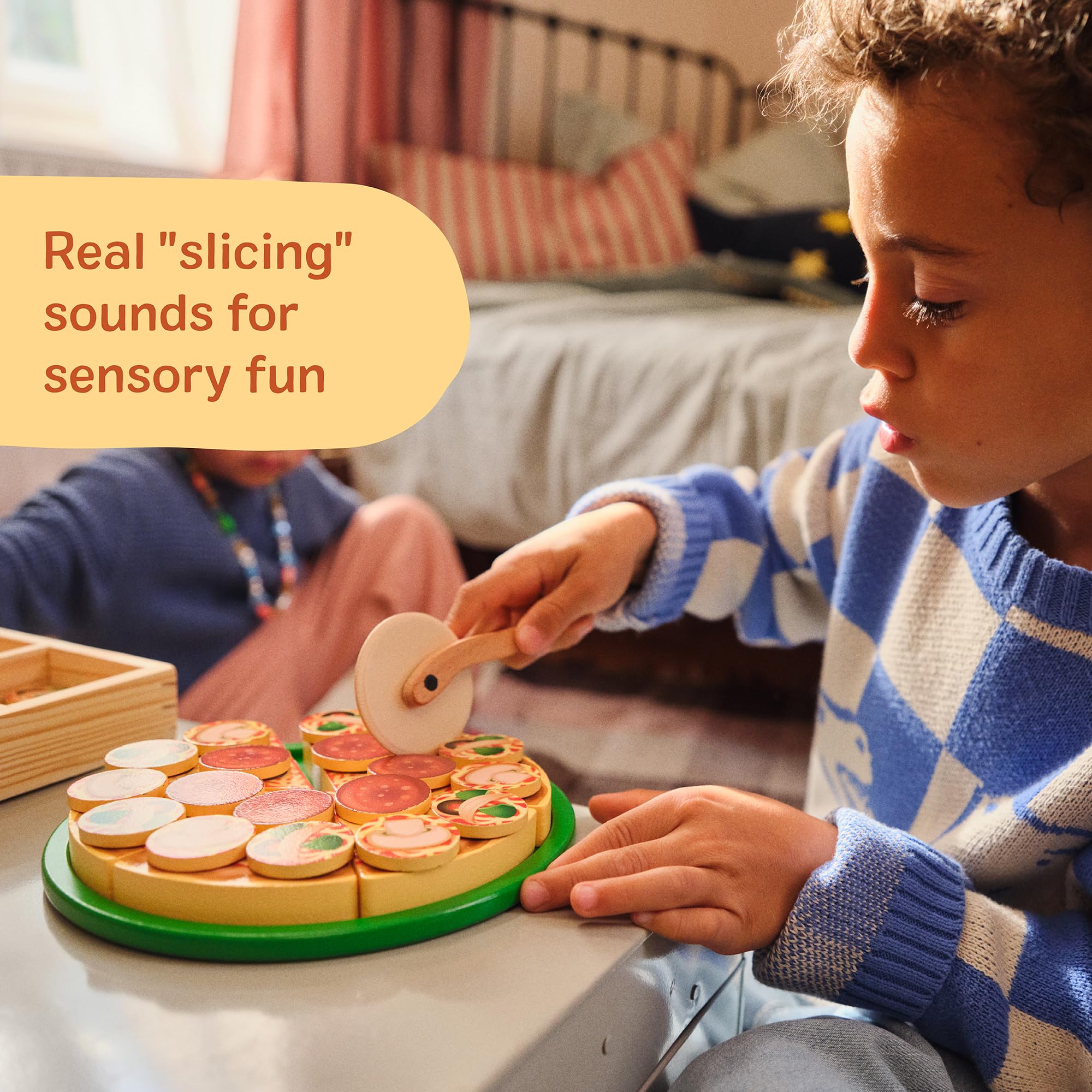 Melissa & Doug Wooden Pizza Party Play Set, 36 Self-Stick Toppings, Pizza Toy Kitchen Set & Play Kitchen Accessories, Preschool Toys for Boys & Girls 3+