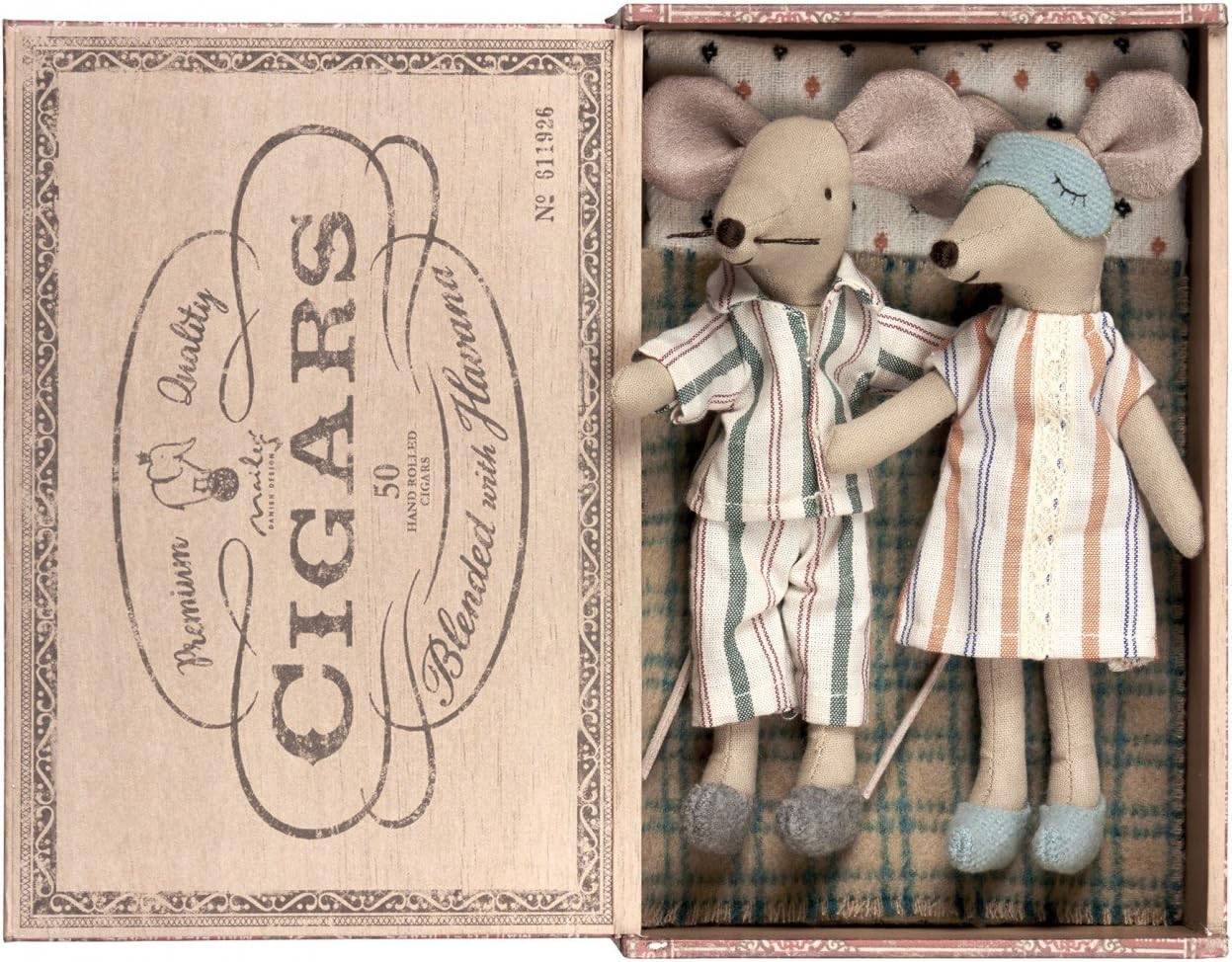 Maileg- Papa y Mama en Caja ratón Perez (PAPASMAILEG): Amazon.es: Juguetes y juegos