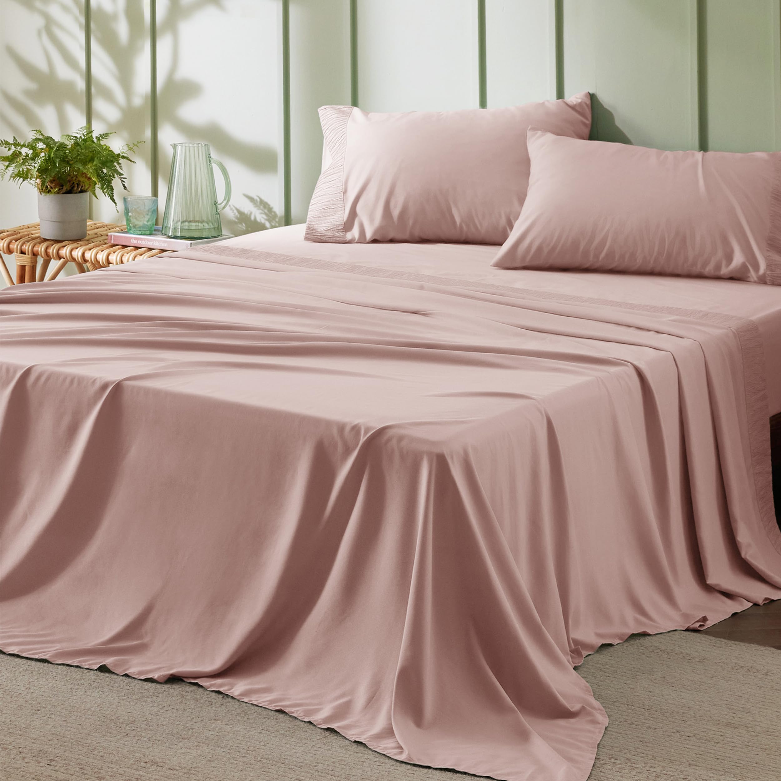 Photo 1 of Bedsure Queen Sheet Set - 4 Pieces Soft Queen Size Sheets - Breathable & Cooling - Hotel Luxury - Easy Care Polyester Microfiber Bedding for Women, Men, Dusty Pink