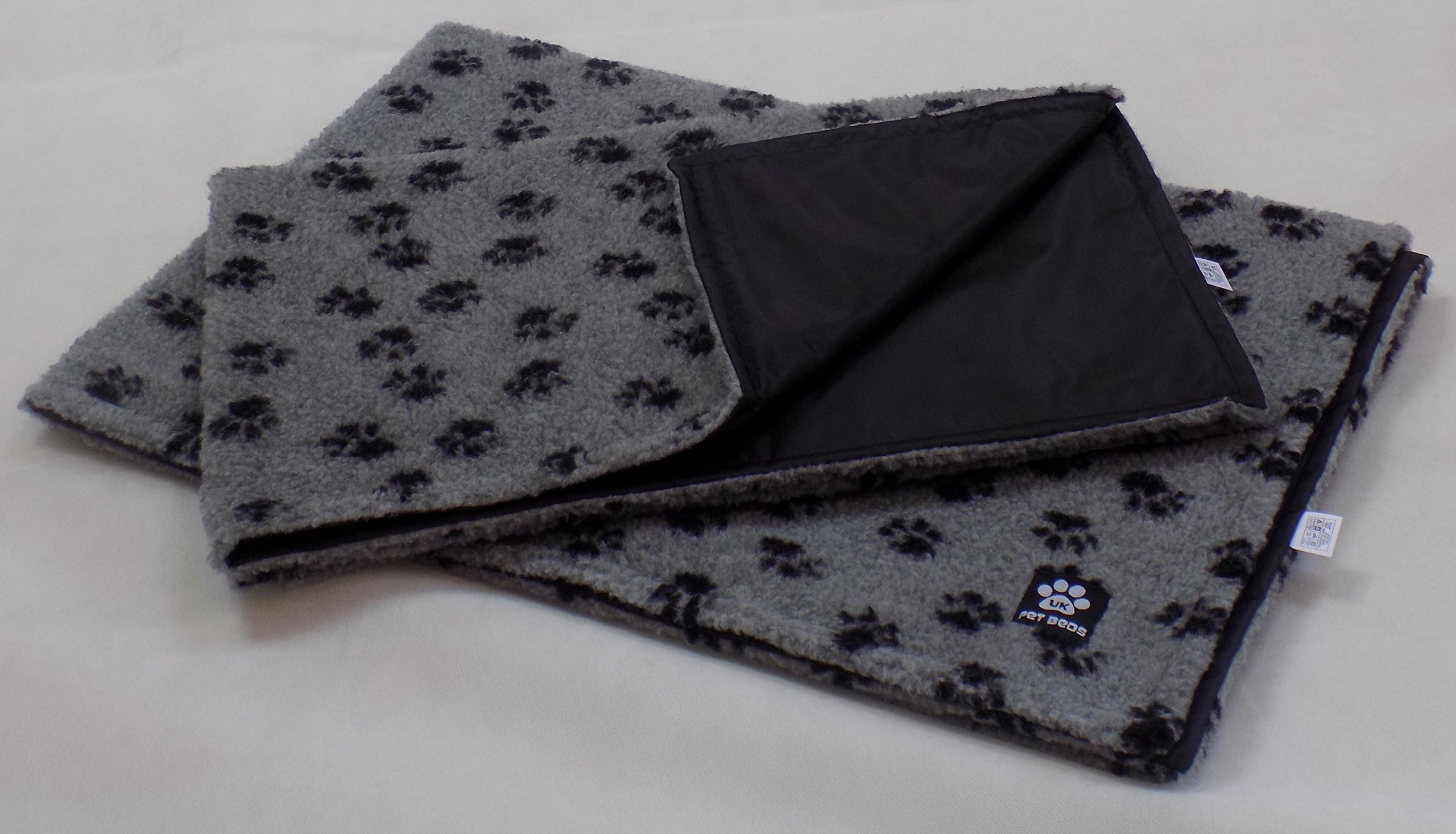 UK Pet Beds Lovely And Thick Waterproof Backed Sherpa Fleece Pet Blankets Large Grey Paw