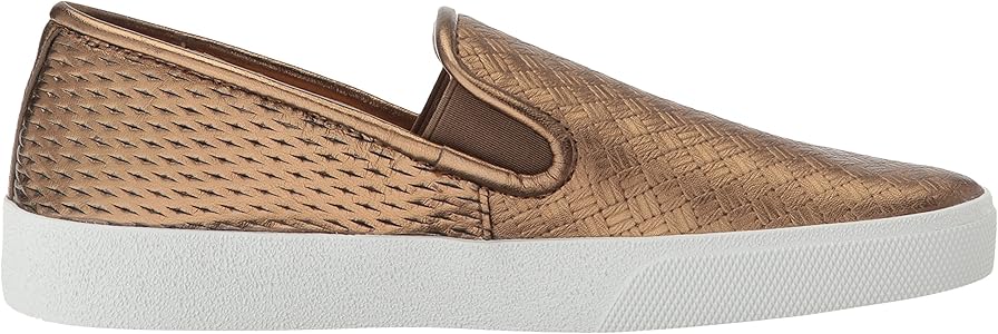 vince camuto cariana