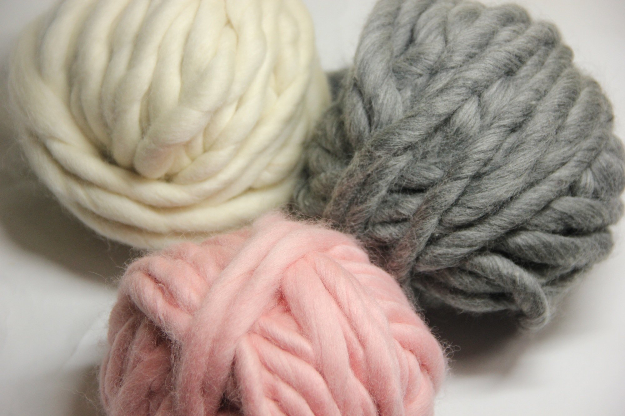 Merino Wool Super Chunky Yarn Bulky Roving Yarn for Finger Knitting