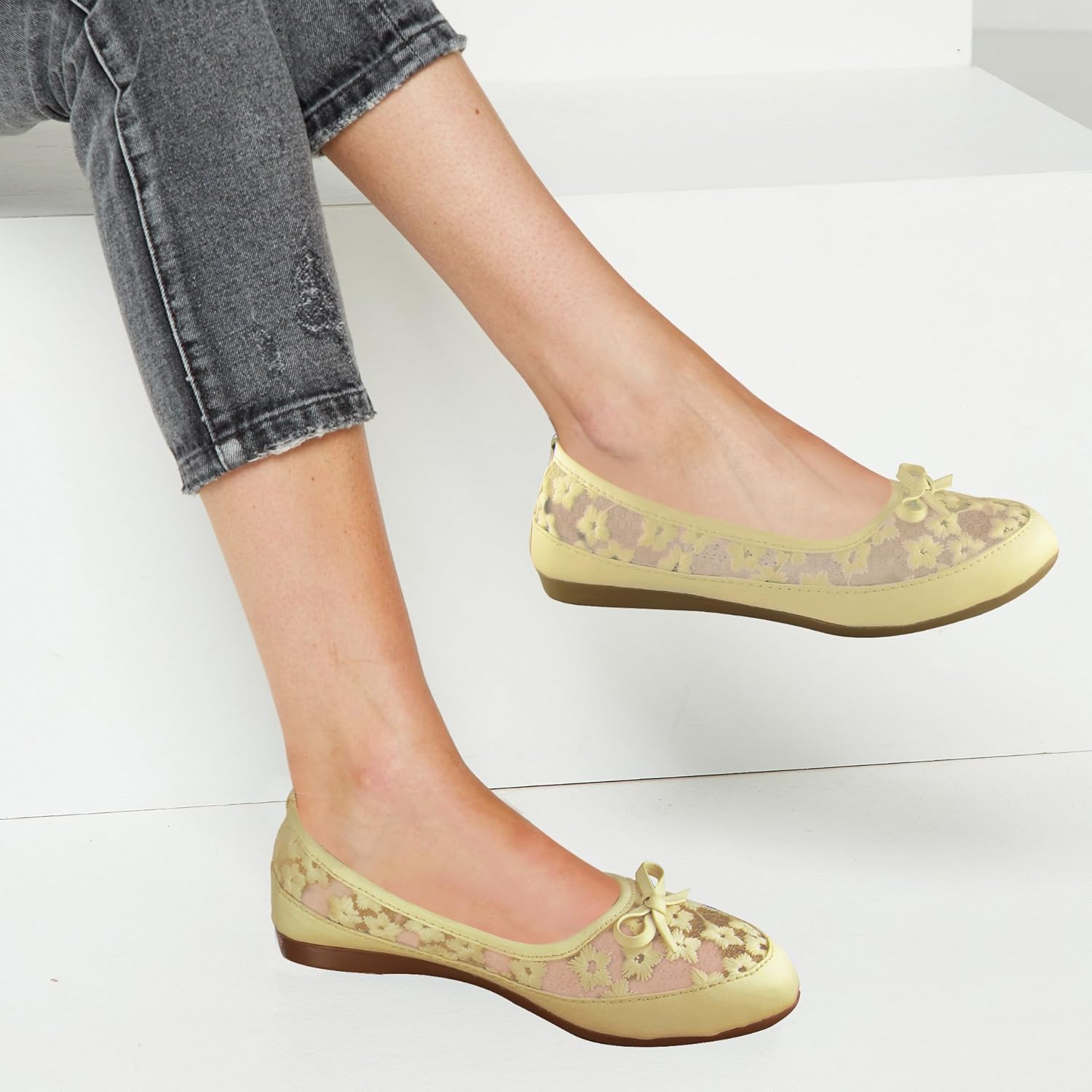 a&s women's multicolour synthetic ballerinas