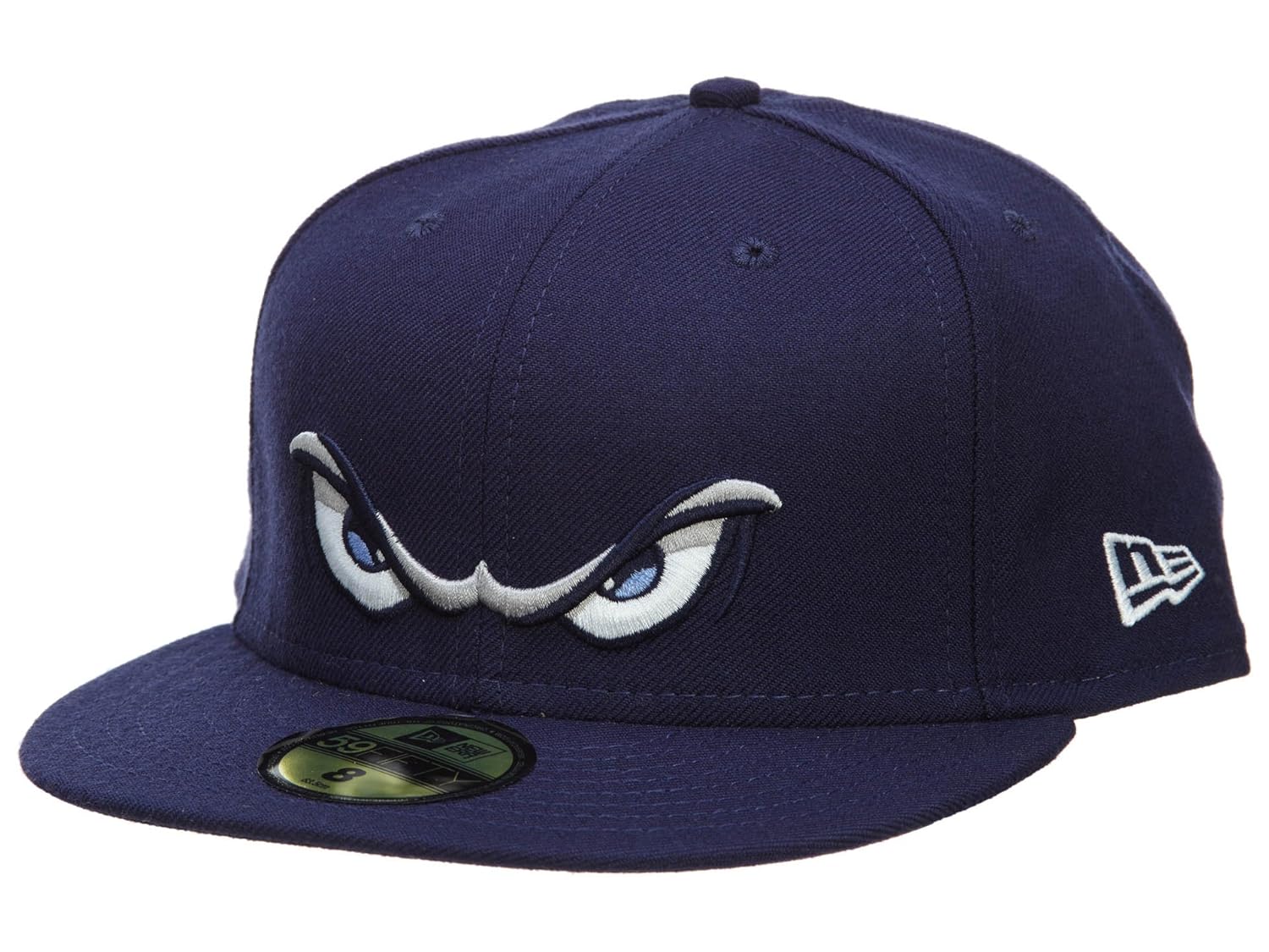 are fitted hats out of style