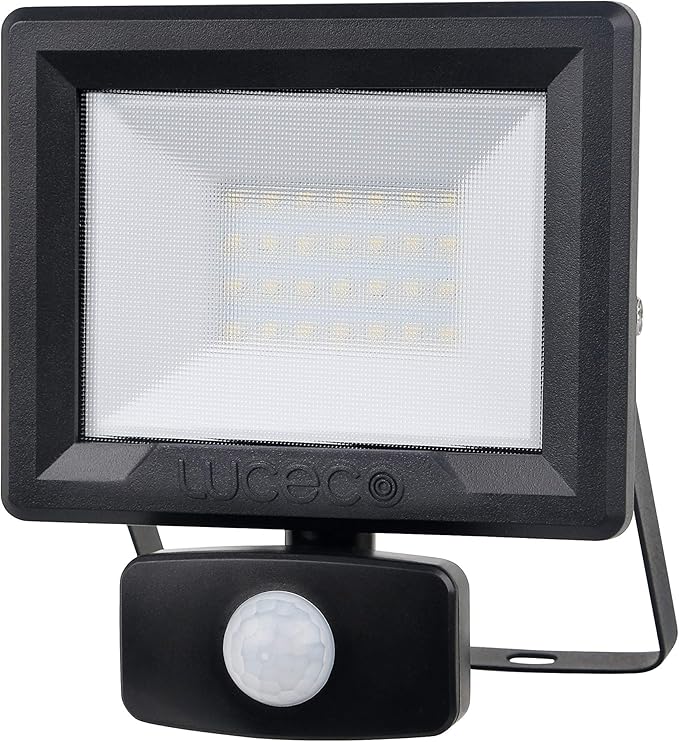 amazon pir floodlight