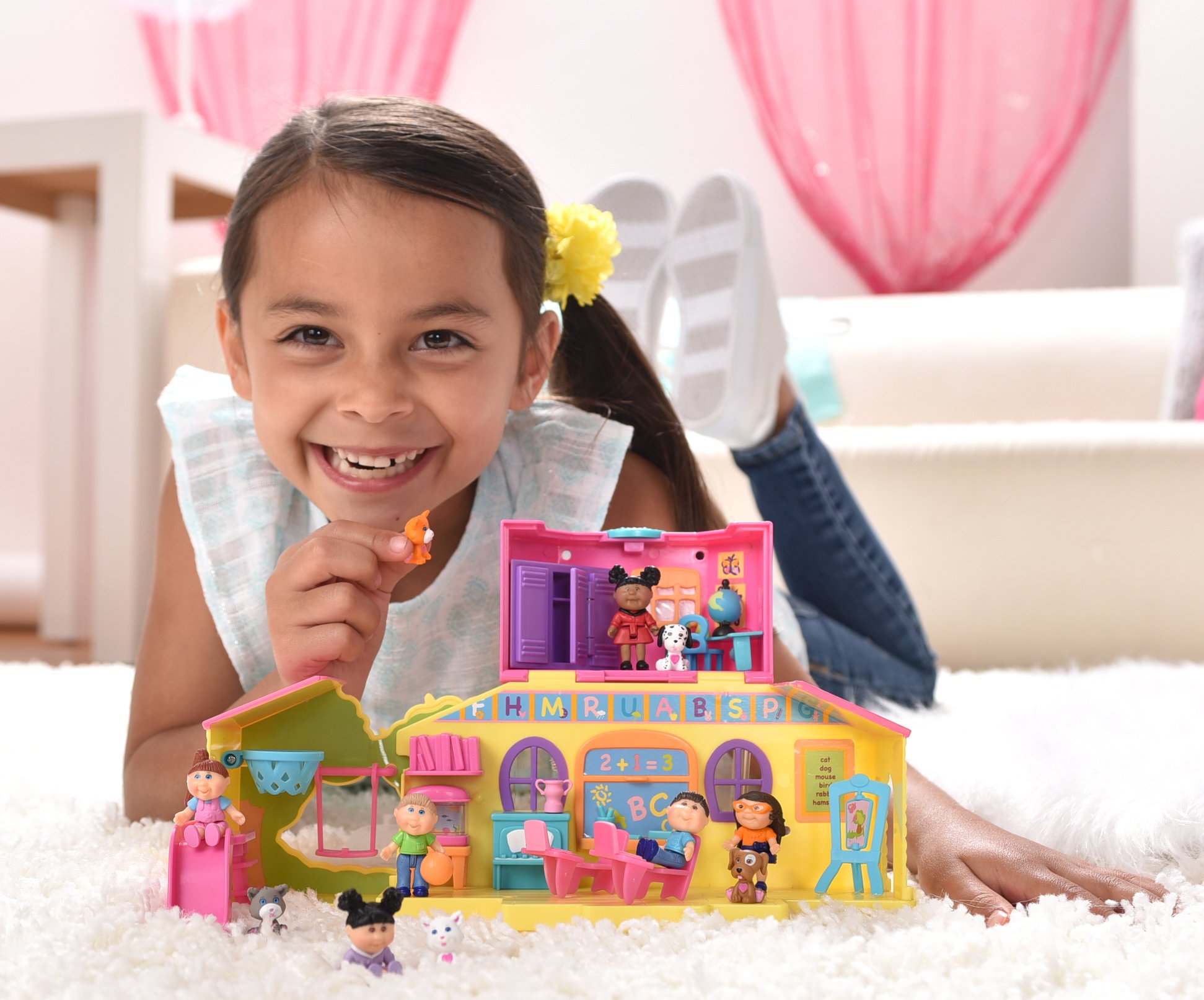 Cabbage Patch Kids Little Sprouts Cabbage Academy Play Set Playset