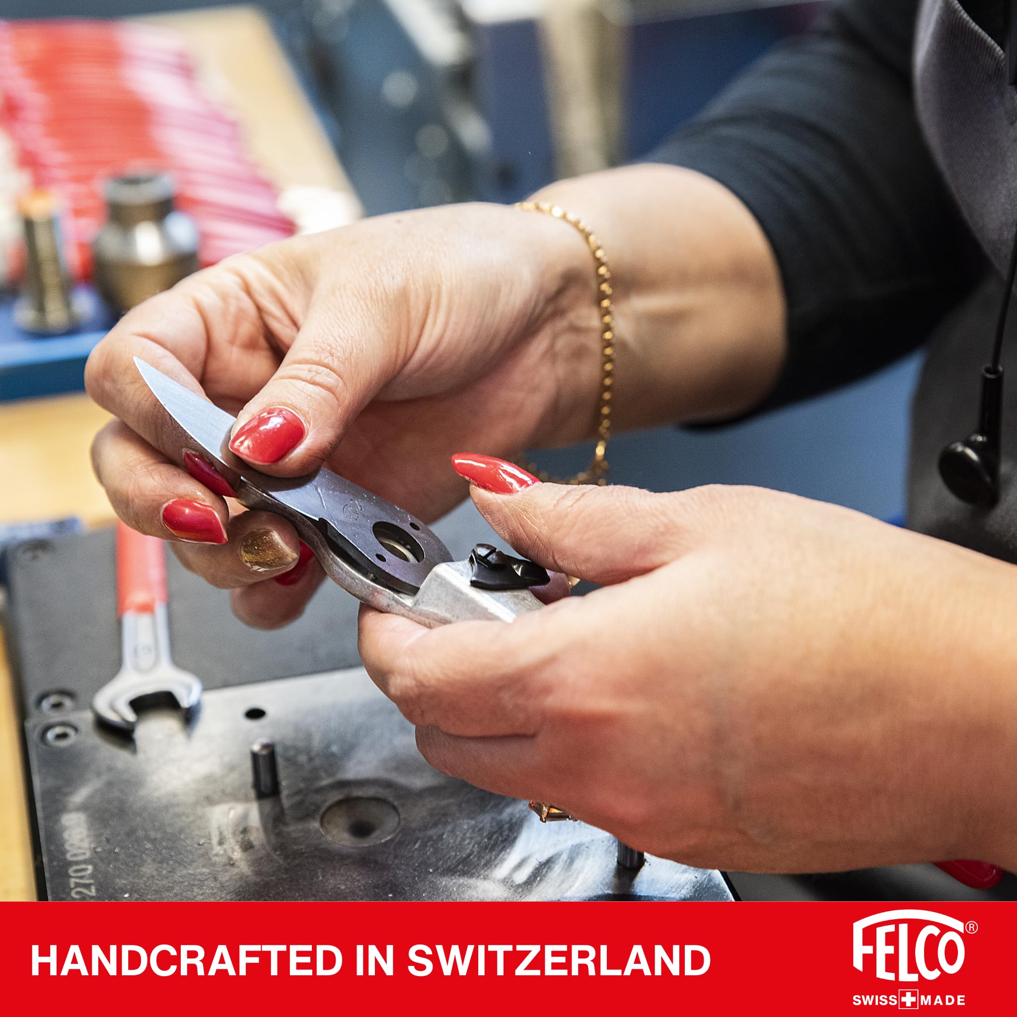FELCO 12 Bypass-Gartenschere mit Rollgriff für Rechtshänder, ergonomisch für mittlere Hände, 42 mm Klinge, 20 mm Schnittdurchmesser, abgewinkelter Kopf, Stoßdämpfer, Swiss Made 8