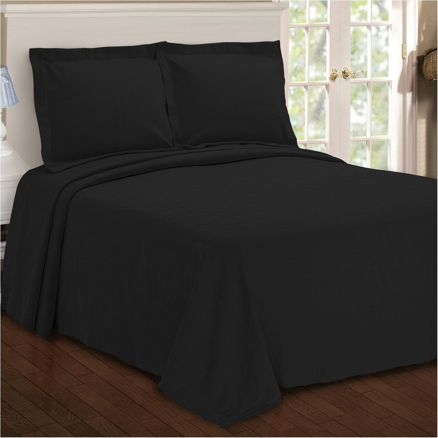 Superior Paisley Jacquard Matelassé 100% Premium Cotton Bedspread with Matching Shams, King, Black