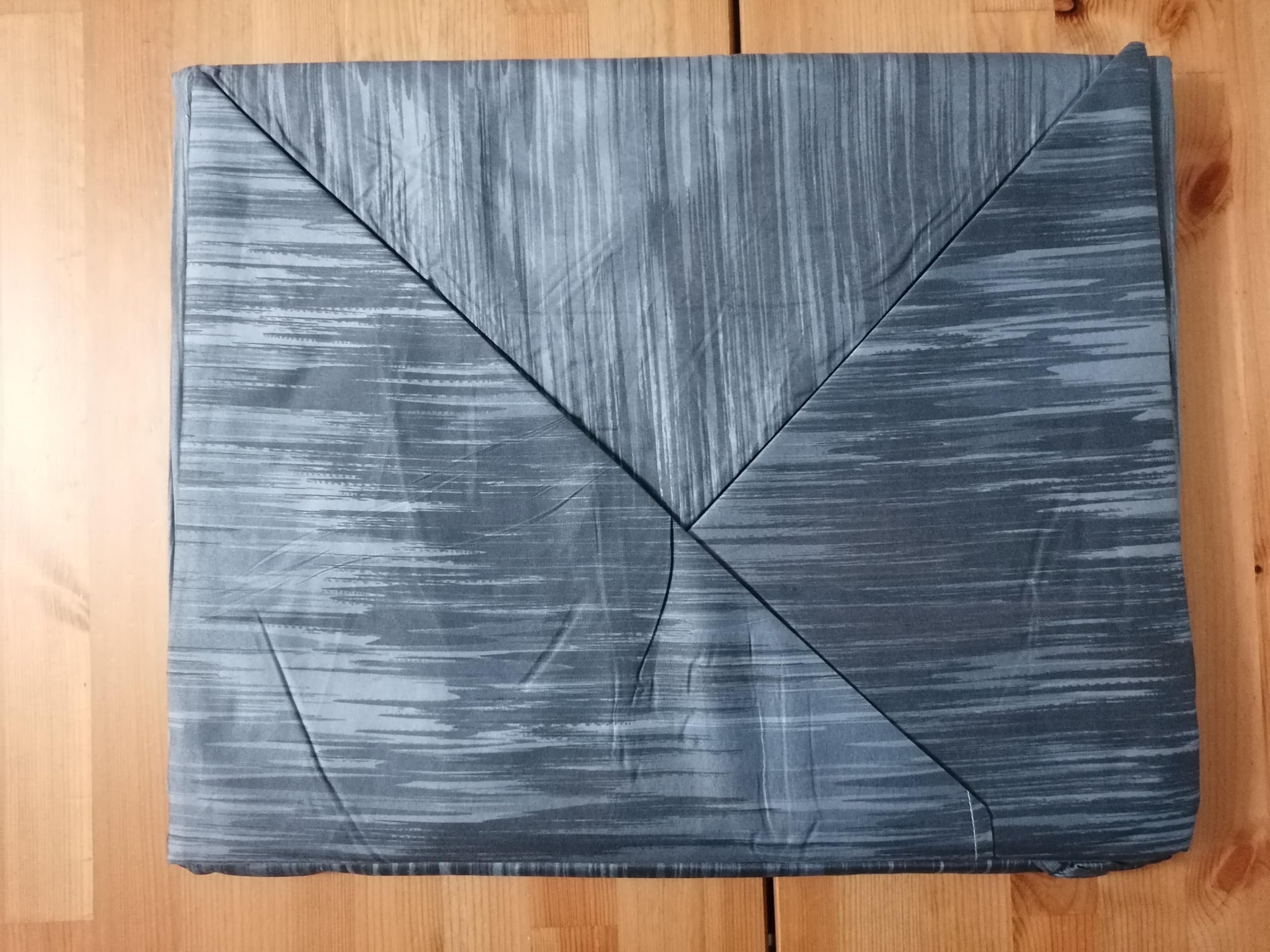 Pago Poco I pay little I pay little Complete double bed with SPOTTED design in very soft microfibre Colours: Beige+Grey New for 2021!!! (Grey)