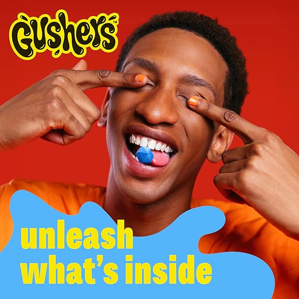 GUSHERS FRUIT FLAVORED SNACKS, BLUEBERRY GRAPE, SOUR BLUE RASPBERRY, 6 POUCHES, 4.8 OZ
