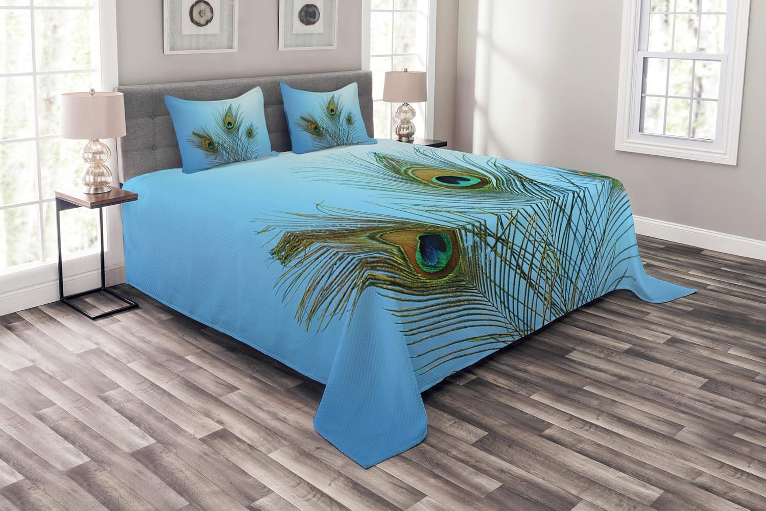 Lunarable Peacock Bedspread, Fluffy Peacock Feathers Vivid