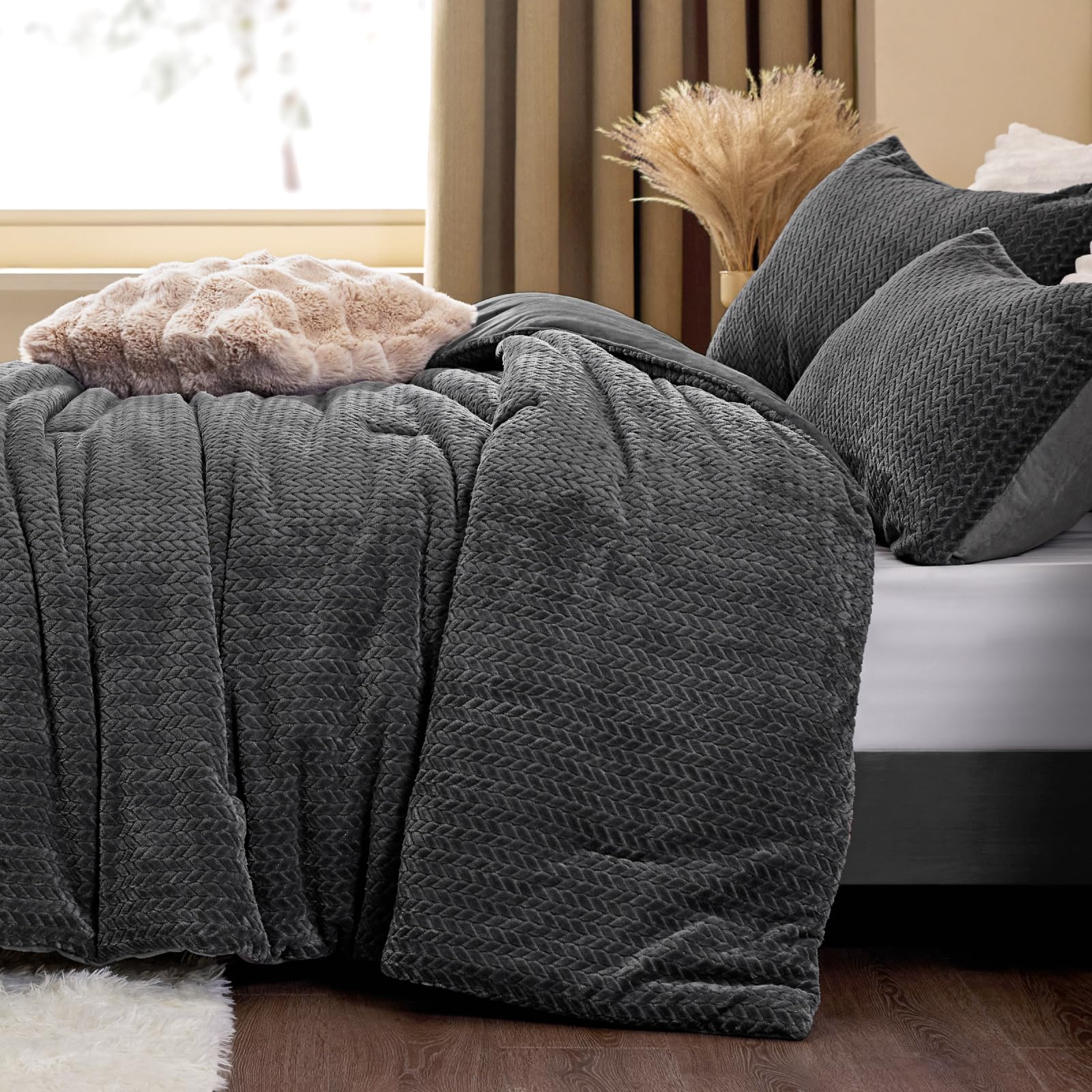 Photo 1 of (PARTIAL SET) (BAGGED) ChiXpace Fluffy Twin Comforter Set - Furry Grey Leaves Pattern Faux Fur Bed Set, Winter Ultra Soft Fuzzy Comfort Set, Velvet Bedding Set for Bed with 1 Pillow case