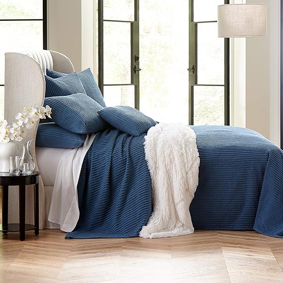 BrylaneHome Chenille Bedspread Twin, Antique Blue Home & Kitchen
