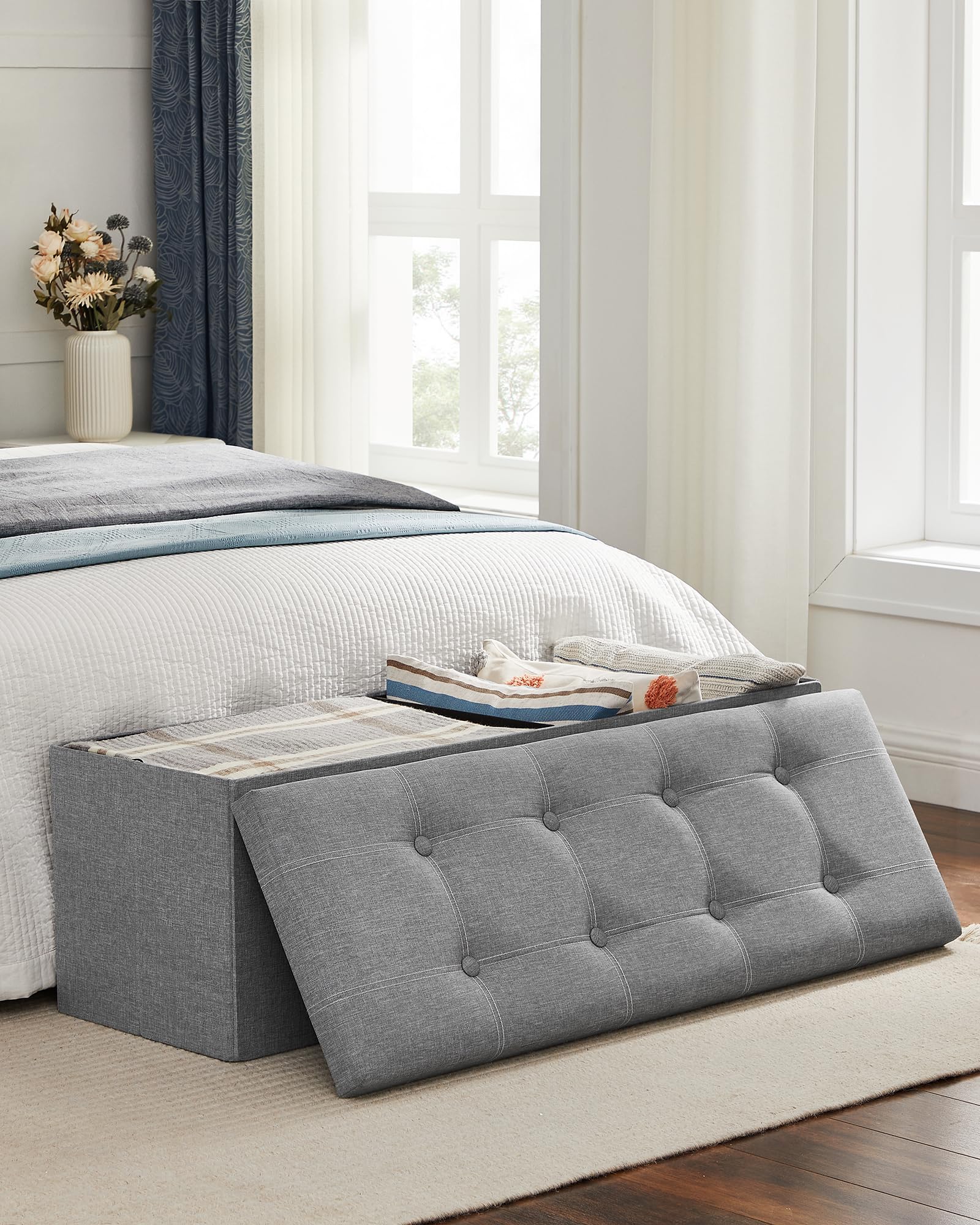 SONGMICS Mazie Collection - 43 Inches Ottoman Storage Bench, 35 Gal. Folding Chest with Breathable Linen-Look Fabric, Load up to 660 lb, for Entryway, Living Room, Bedroom, Light Gray ULSF077G05 - Image 3