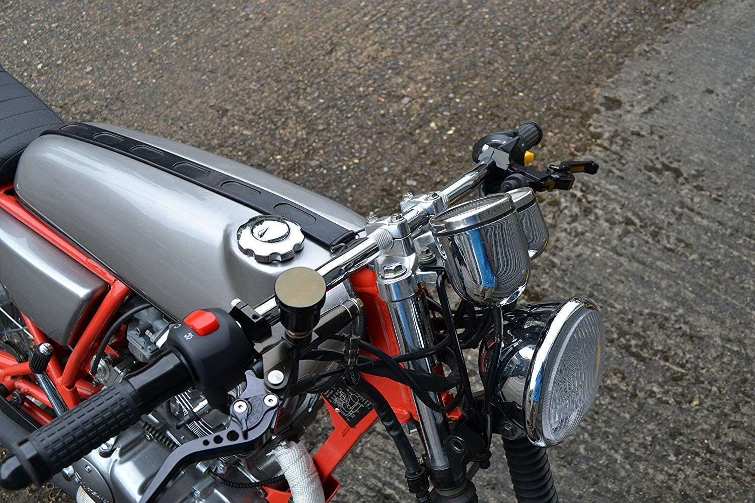 Motorcycle Handlebars - 22mm 7/8 inch Drag Bar for Bobber Streetfighter, Custom Cruiser, Flat Tracker, and Chopper Bikes - Image 4
