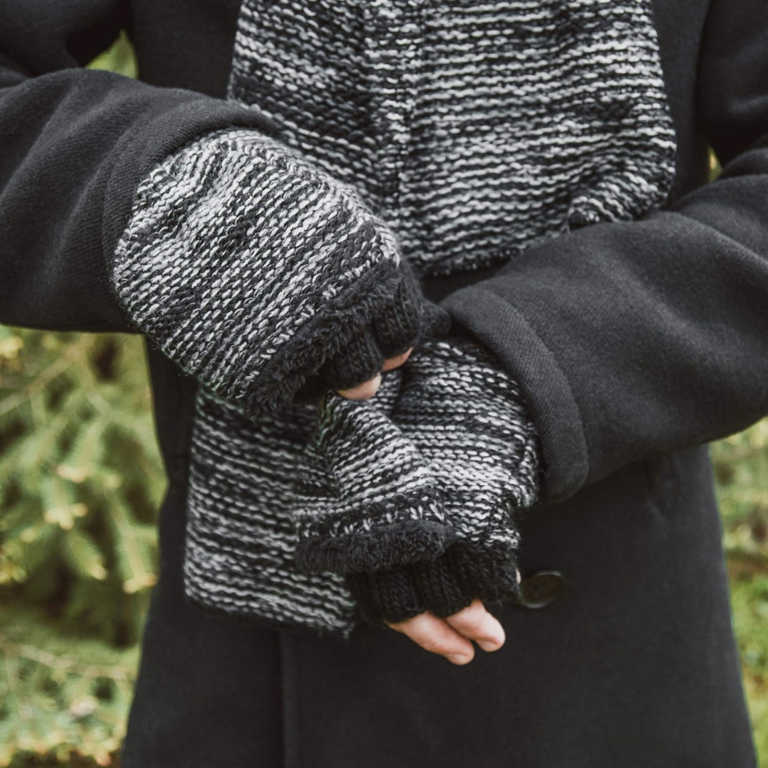 Muk Luks Men's Fingerless Flip Mittens, Black, One Size at  Men’s Clothing store