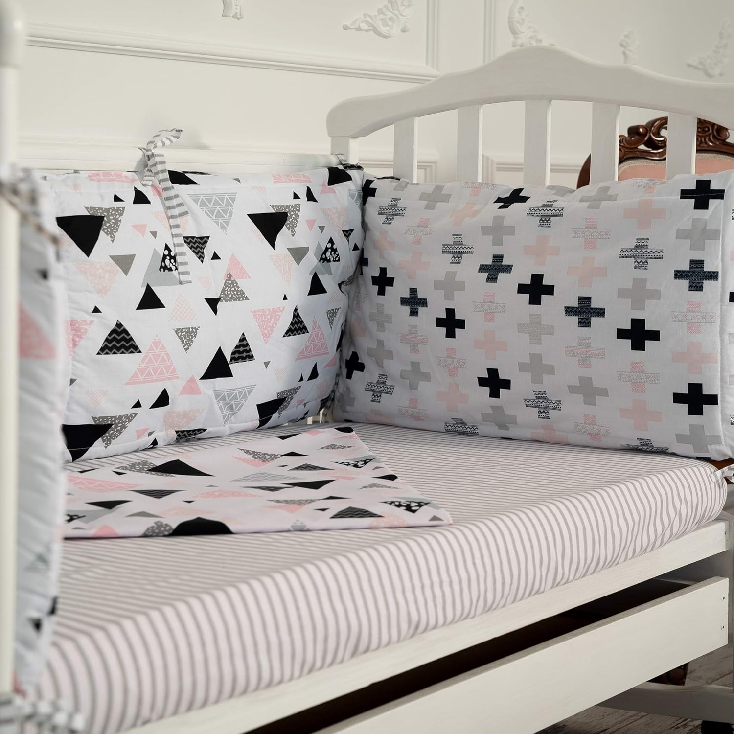 geometric cot bedding