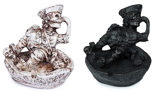 Pinkdesh Resin Material Halloween Pirate Skeleton Ashtray for Bar Accessories, Smoking Room Decor for Smokers/Cigarette Ash-Black & White