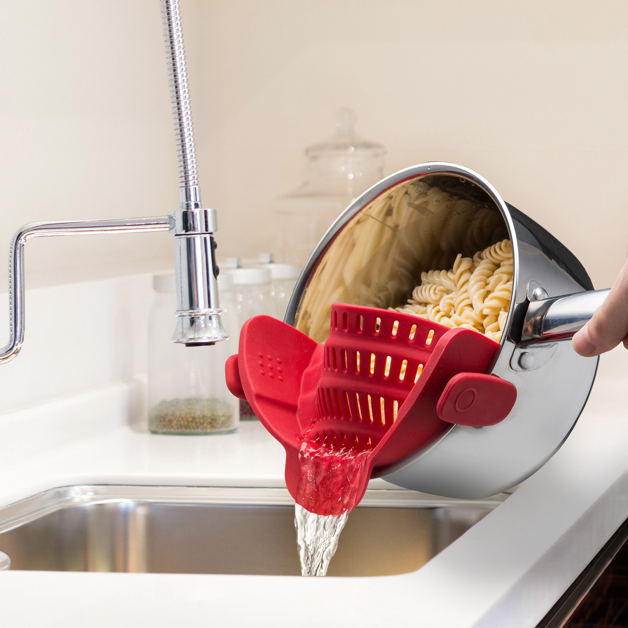 Kitchen Gizmo Snap N Strain Strainer, Clip On Silicone Colander, Fits