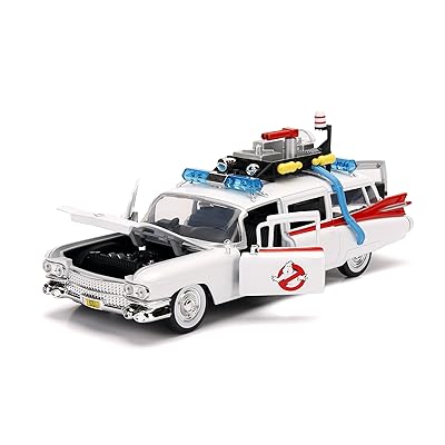 1:24 Ghostbusters - Ecto-1