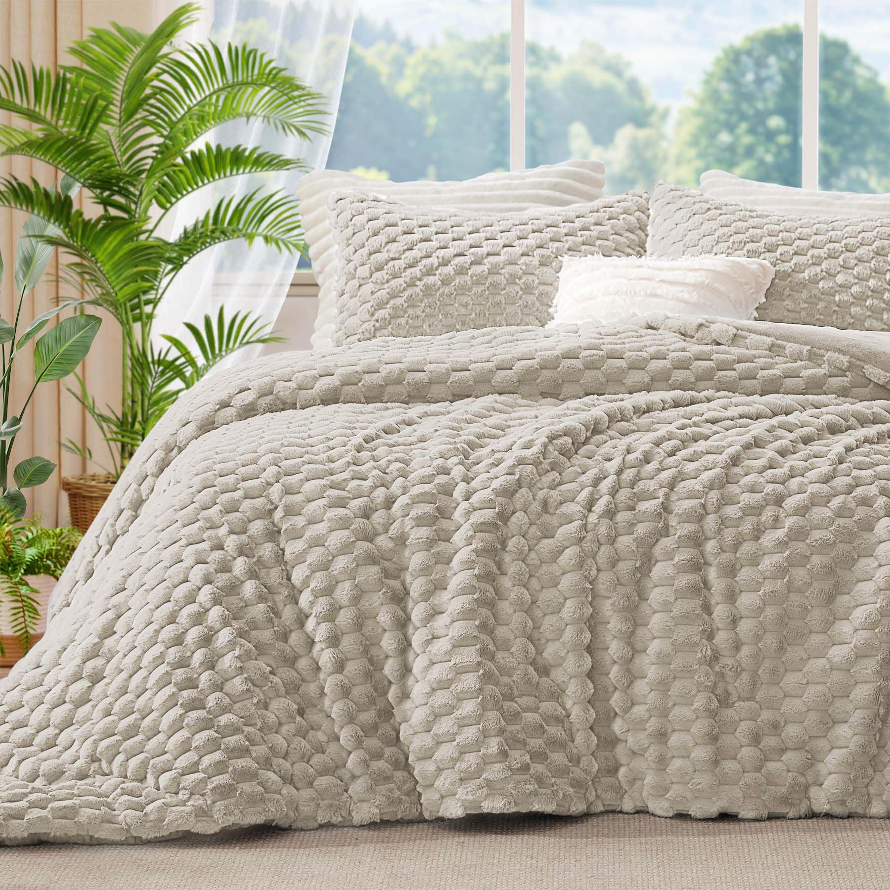 Photo 1 of BEDELITE Fluffy Queen Comforter Set - Linen Fleece Soft Comforter for Queen Size Bed, Luxury Warm Bedding Set for Winter, Fuzzy Bed Set 3 Pieces (1 Comforter, 2 Pillowcases)