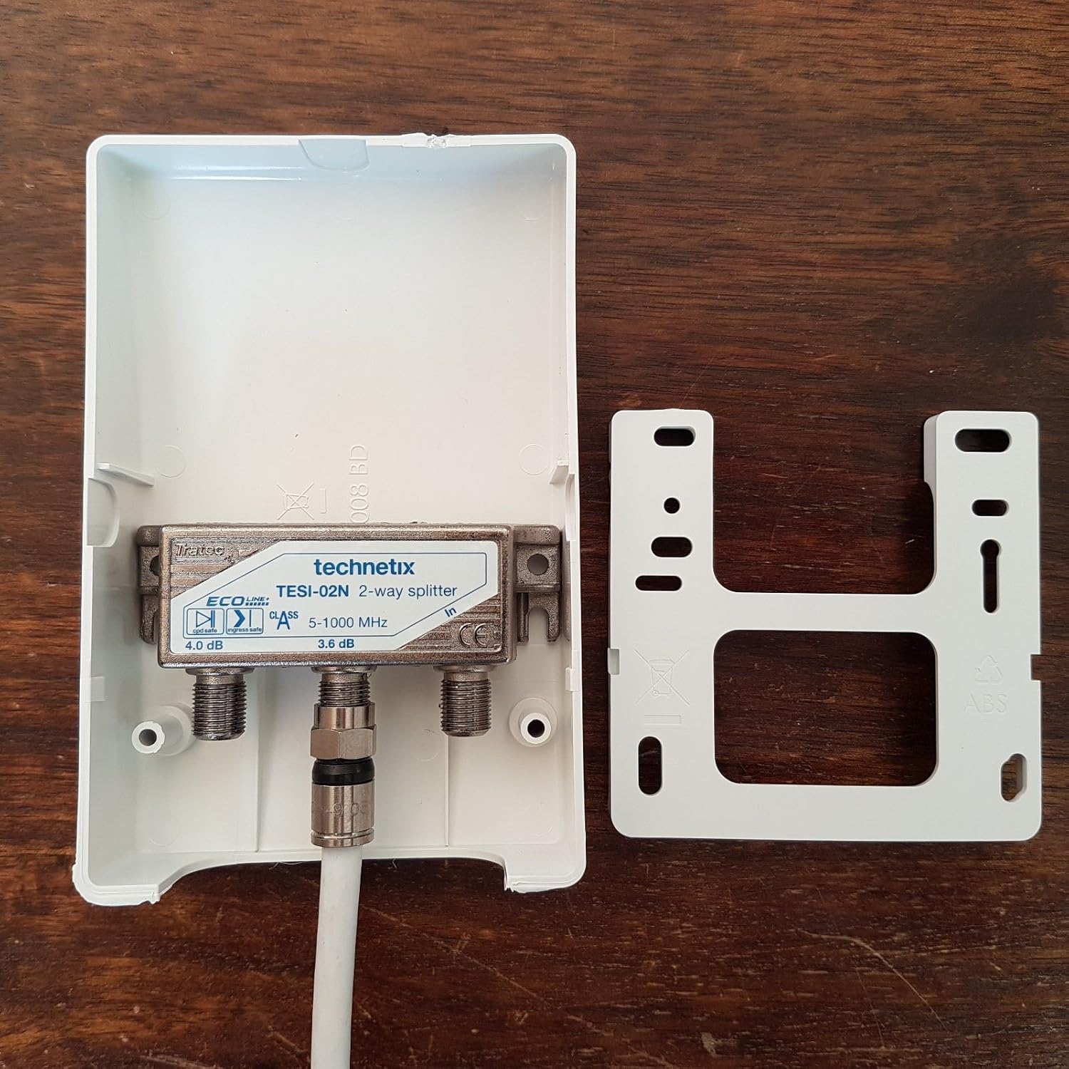 1STec White Internal Virgin Media Wall Box Housing for 2-Way Splitter Outlet or Isolators Suitable for use on TiVo V6 Digital TV & as Used by Super Fast 2 3 Superhub Broadband Cable Modems (Indoor) - Image 3