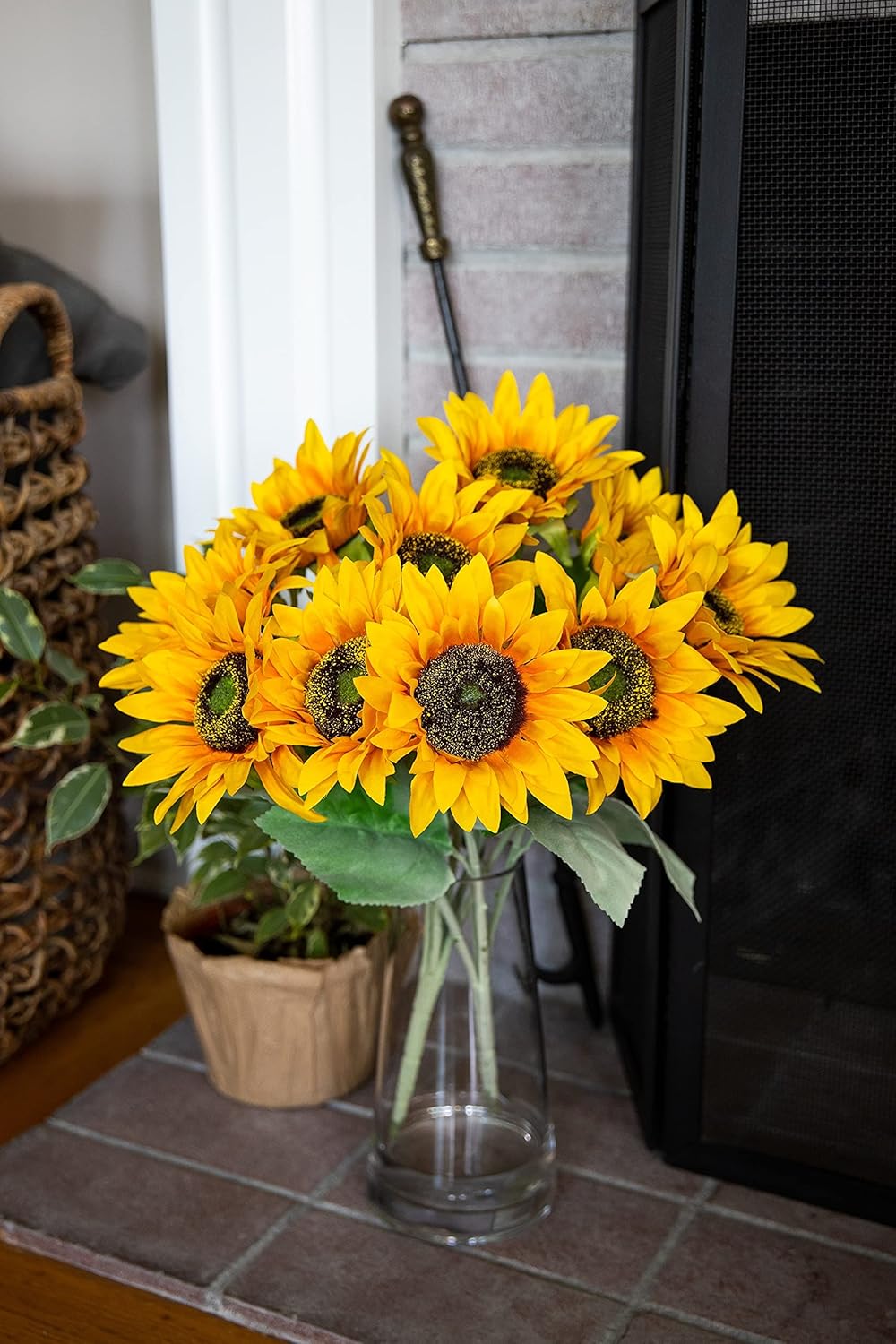 Amazon Com Sn Decor Artificial Flowers Artificial Sunflower Bouquets 5 Heads Fake Flowers For Baby Shower Home Decoration Wedding Decor Bride Holding Flowers Garden Craft Art Decor 1 Pack Kitchen Dining