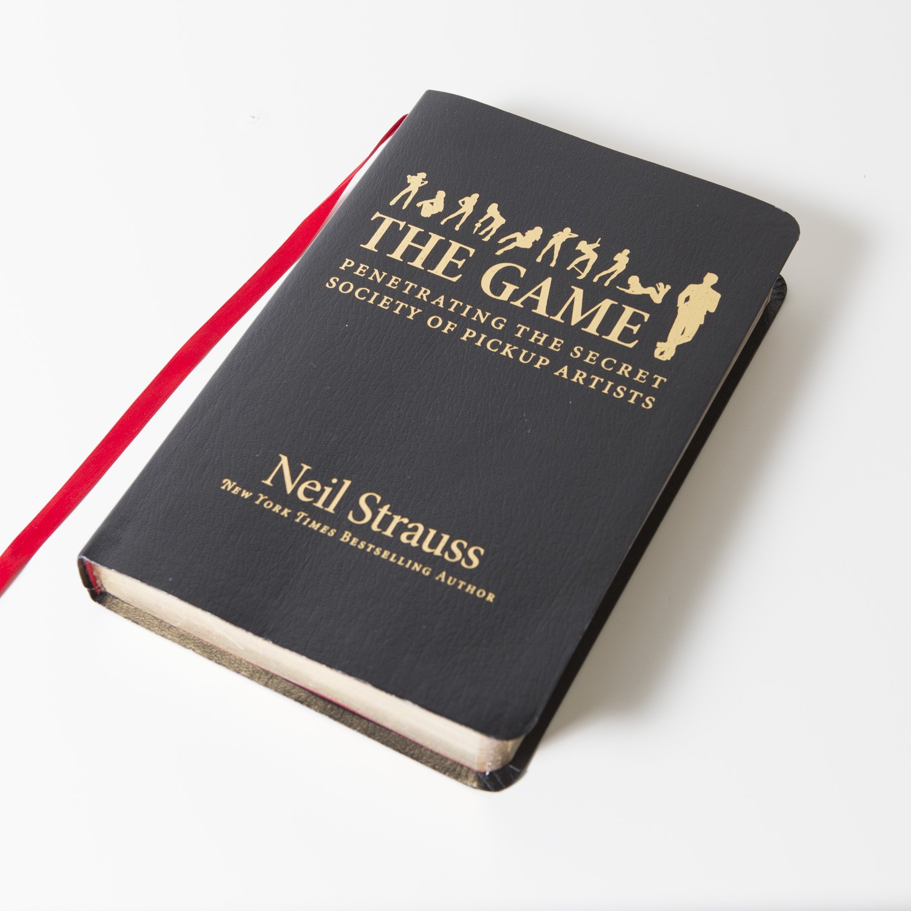 The Game: Penetrating the Secret Society of Pickup Artists