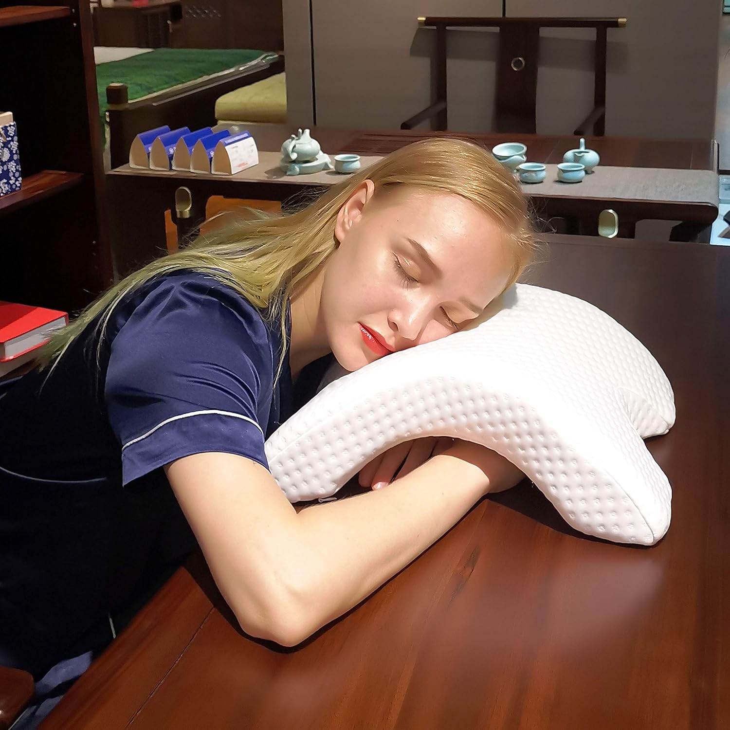 LOCYOP Sleeping Pillow Couple Pillow Arm Pillow Slow Rebound Pressure Cuddle Pillow Memory Foam Travel Arched Shaped U Pillow Providing Comfort and Support Curved Pillow for Couples: Home & Kitchen