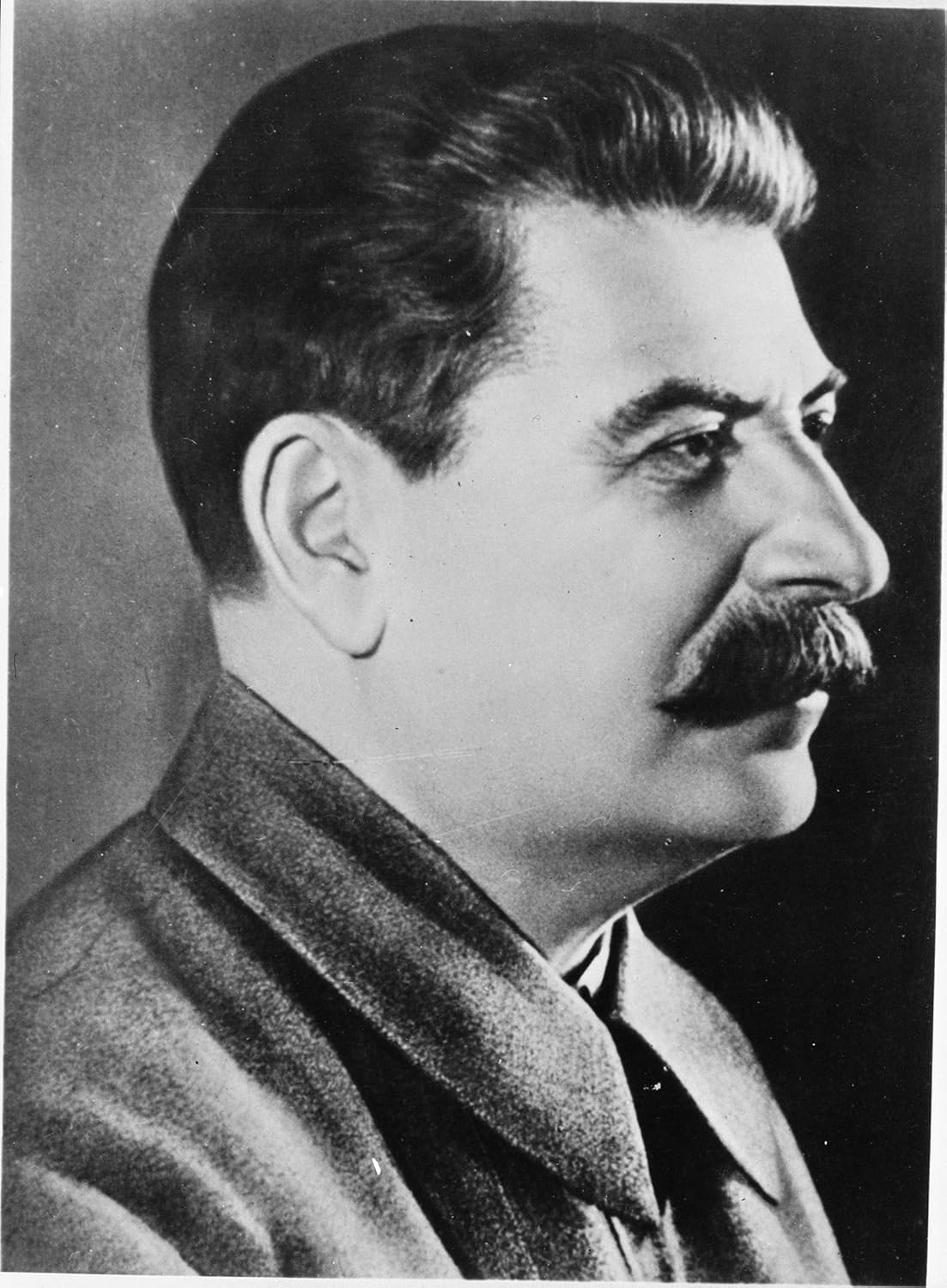 Photographs - Joseph Stalin Photograph - Historical Artwork from 1942 - (8