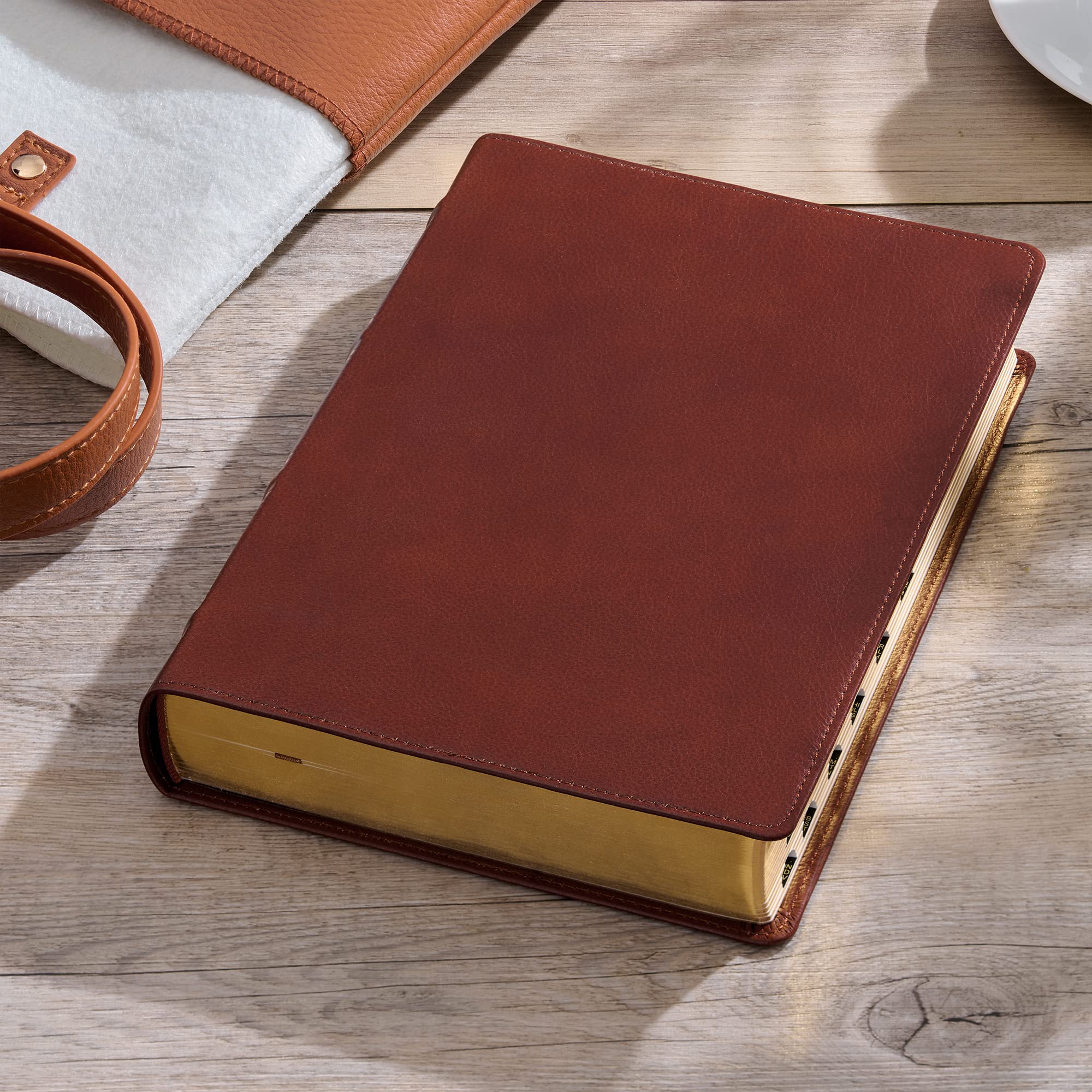 KJV Holy Bible, Giant Print Full-size Premium Full Grain Leather Red Letter Edition - Thumb Index & Ribbon Marker, King James Version, Saddle Tan (KJV Full Size GP Editions)