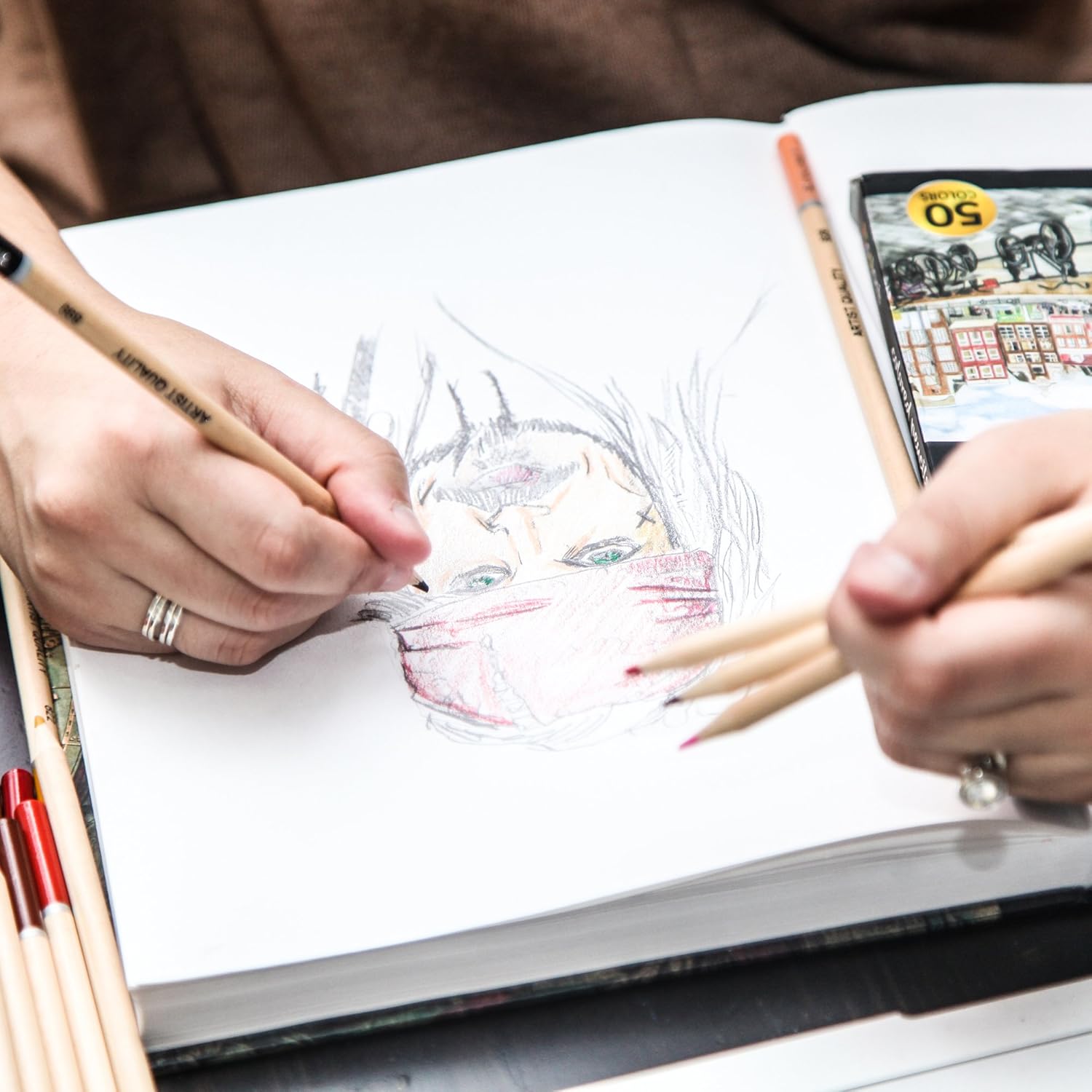 Colore Matite colorate Set di 50 pastelli pre temperati di alta qualit  per disegnare e colorare Amazon Cancelleria e prodotti per ufficio