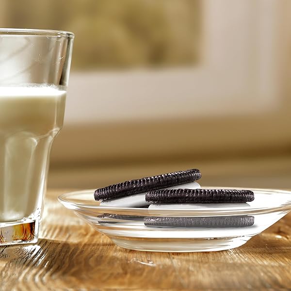 OREO DOUBLE STUF CHOCOLATE SANDWICH COOKIES, FAMILY SIZE, 18.71 OZ