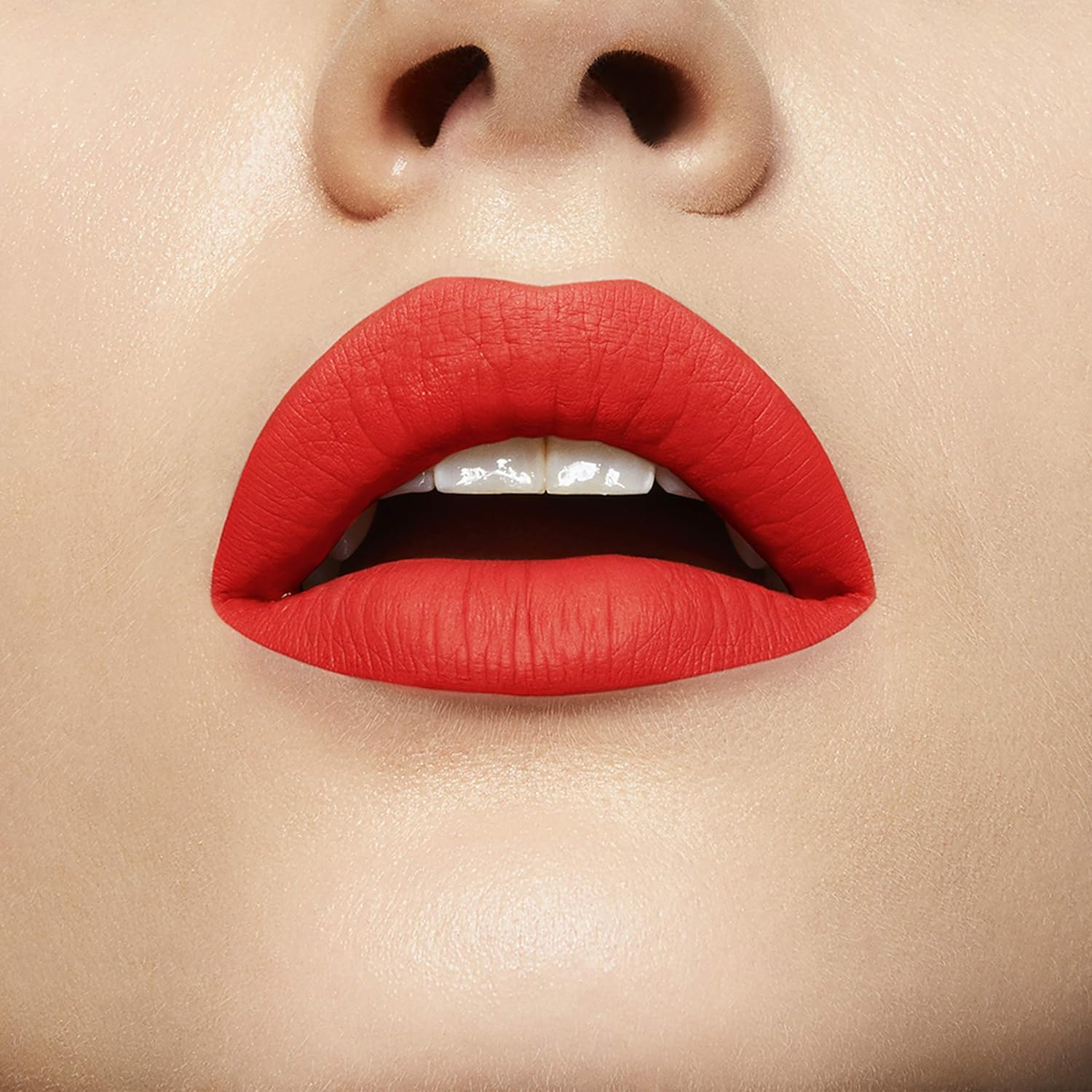Lipstick with a velvety matte finish, lasts up to 16 hours thanks to its elastic ink technology, Heroine, 25 ml (Pack of 1) - Image 5