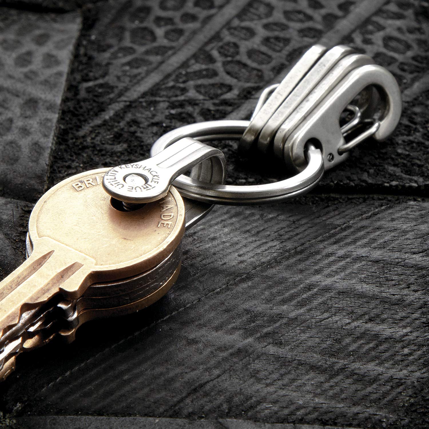 True Utility Key Ring System with 5 Key Shackle Buy Online in UAE